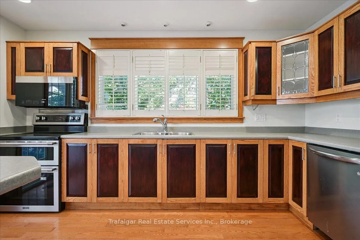 Photo 13 of 180 Tracina Drive, Oakville, Southwest — HOMEH