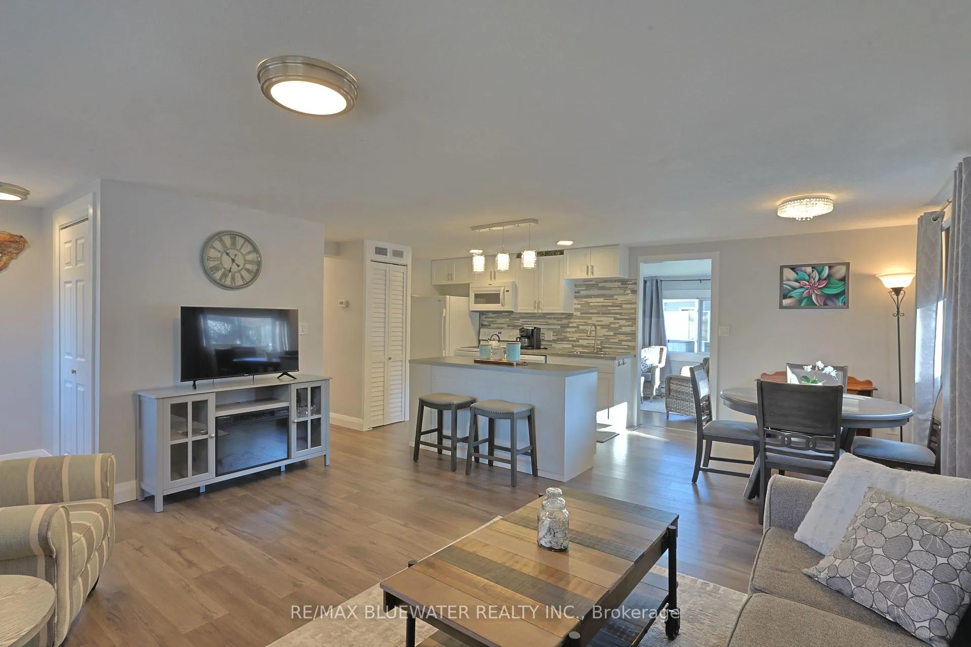 Photo 8 of 79 Pebble Beach Parkway, South Huron, Stephen — HOMEH
