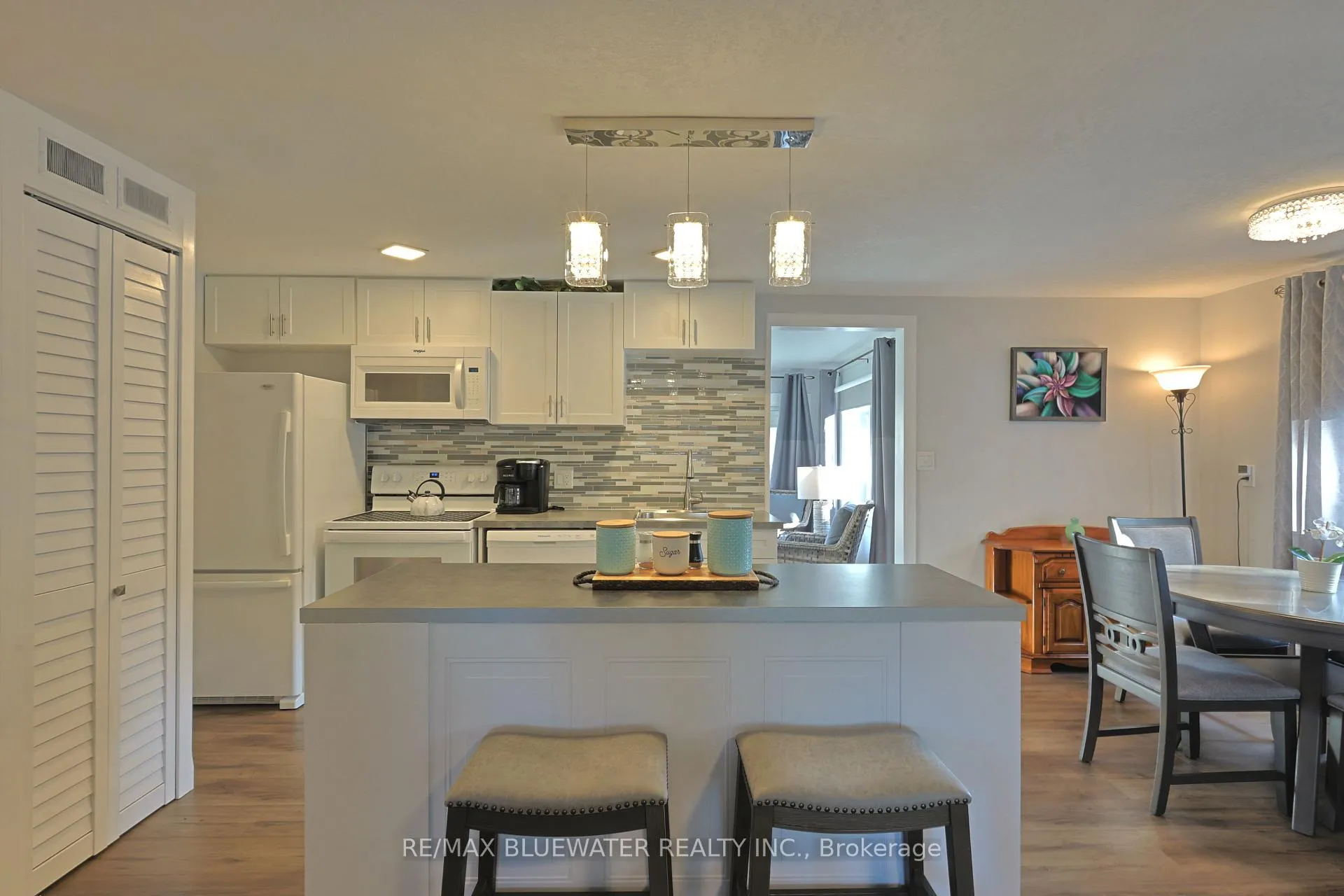 Photo 9 of 79 Pebble Beach Parkway, South Huron, Stephen — HOMEH