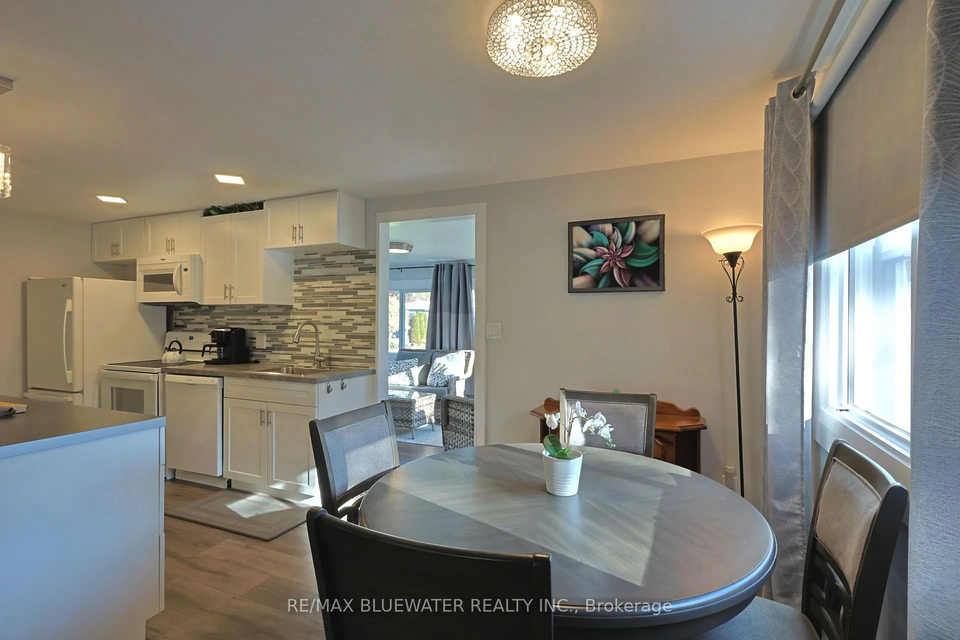 Photo 13 of 79 Pebble Beach Parkway, South Huron, Stephen — HOMEH