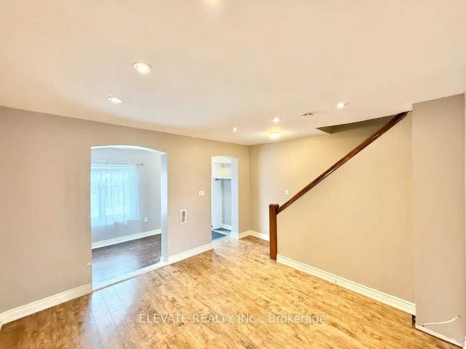 Photo 5 of Unit 1, 8 Hatherley Road, Toronto, Caledonia-Fairbank — HOMEH