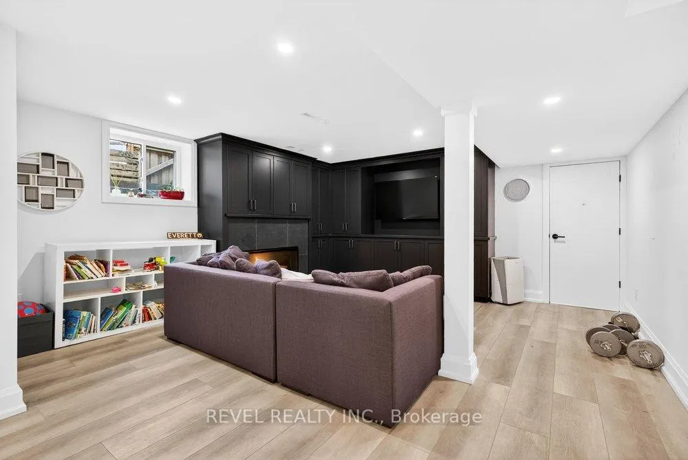 Photo 31 of 399 Pepper Drive, Burlington, Brant — HOMEH