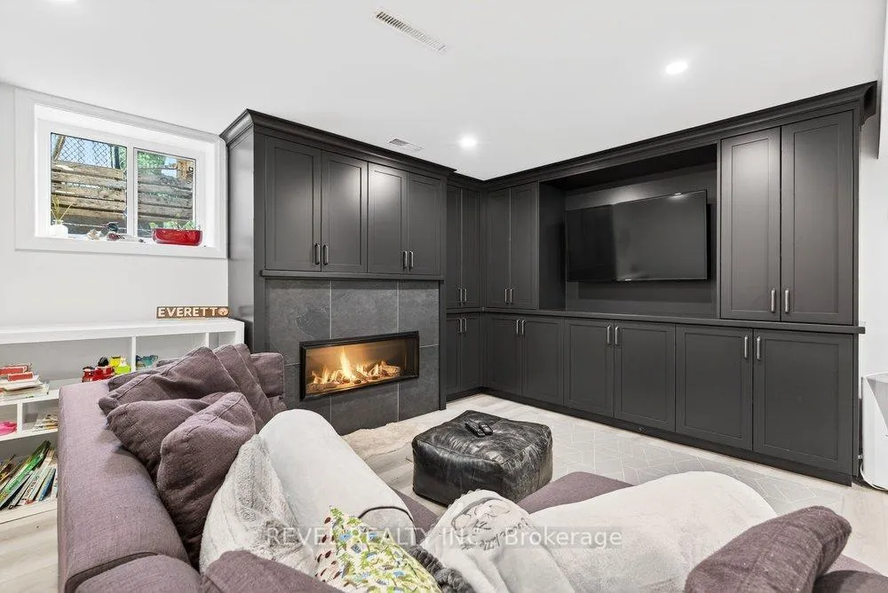 Photo 32 of 399 Pepper Drive, Burlington, Brant — HOMEH