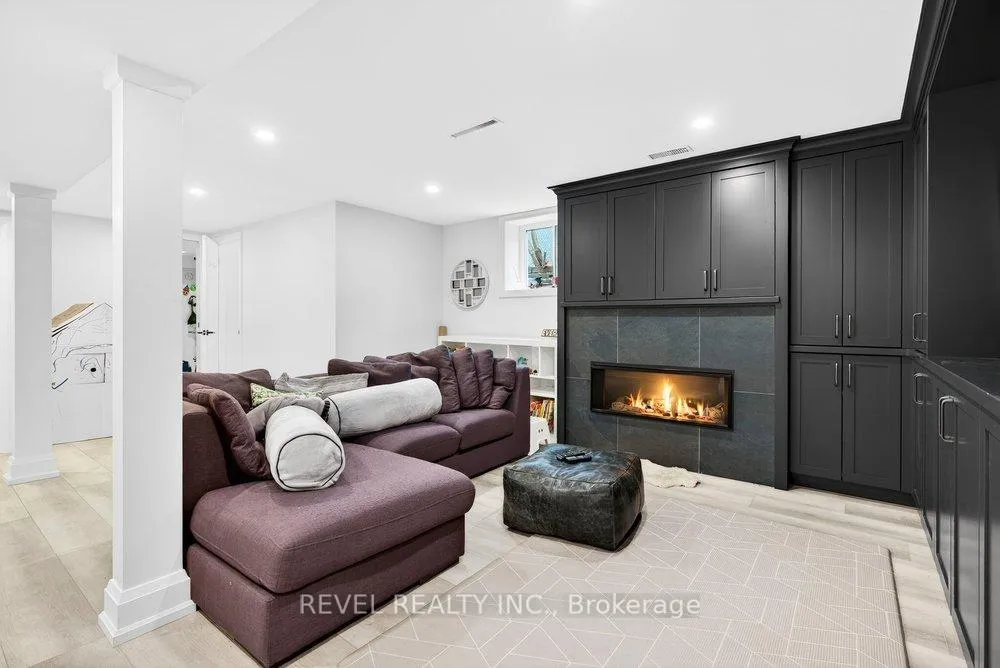 Photo 35 of 399 Pepper Drive, Burlington, Brant — HOMEH