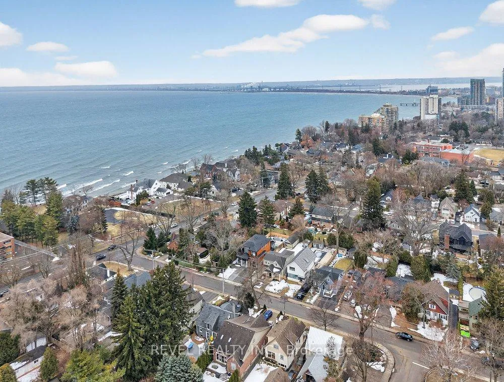 Photo 49 of 399 Pepper Drive, Burlington, Brant — HOMEH