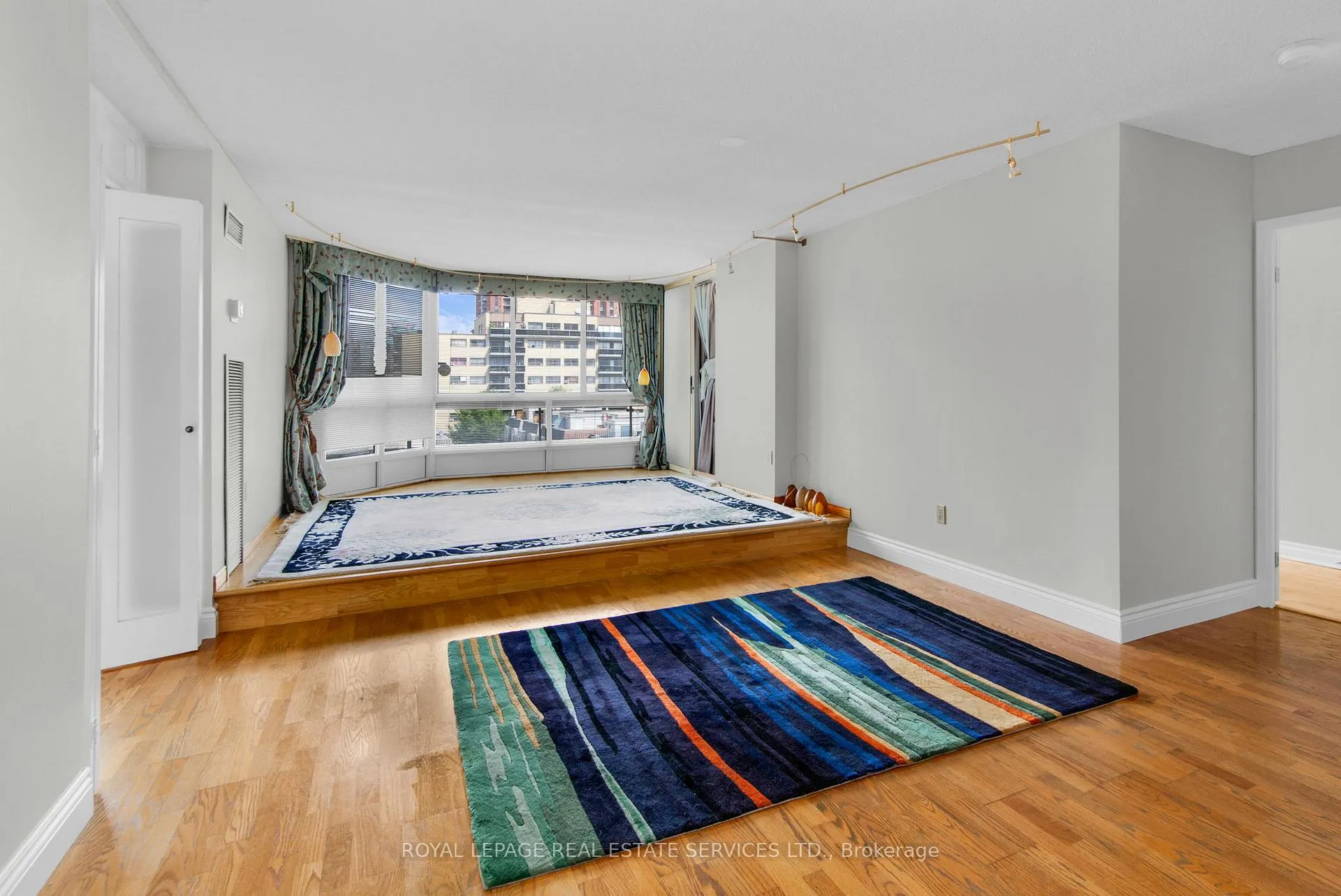 Photo 10 of Unit 609, 130 Carlton Street, Toronto, Cabbagetown-South St. James Town — HOMEH