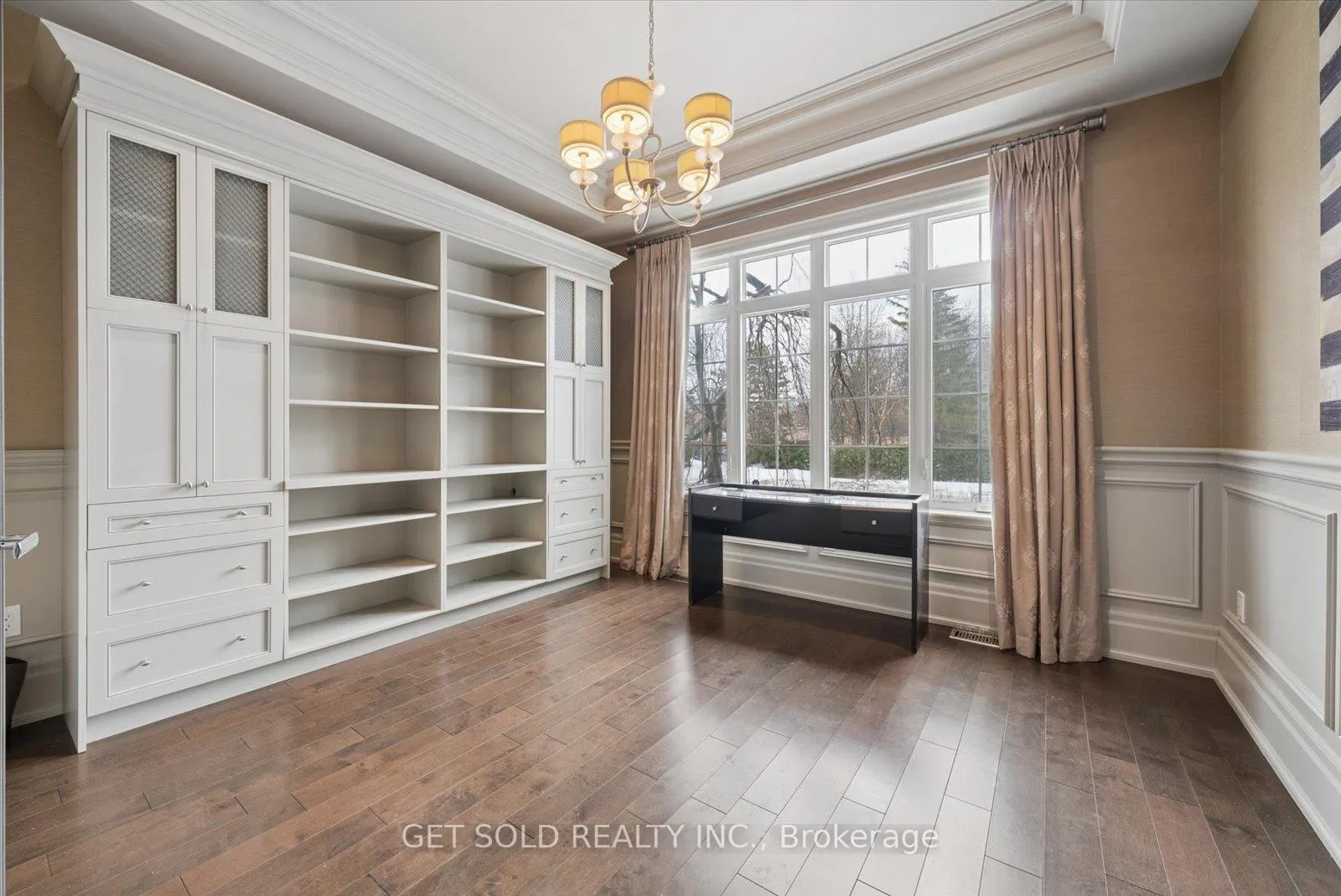 Photo 9 of 8 Thornhill Avenue, Vaughan, Uplands — HOMEH