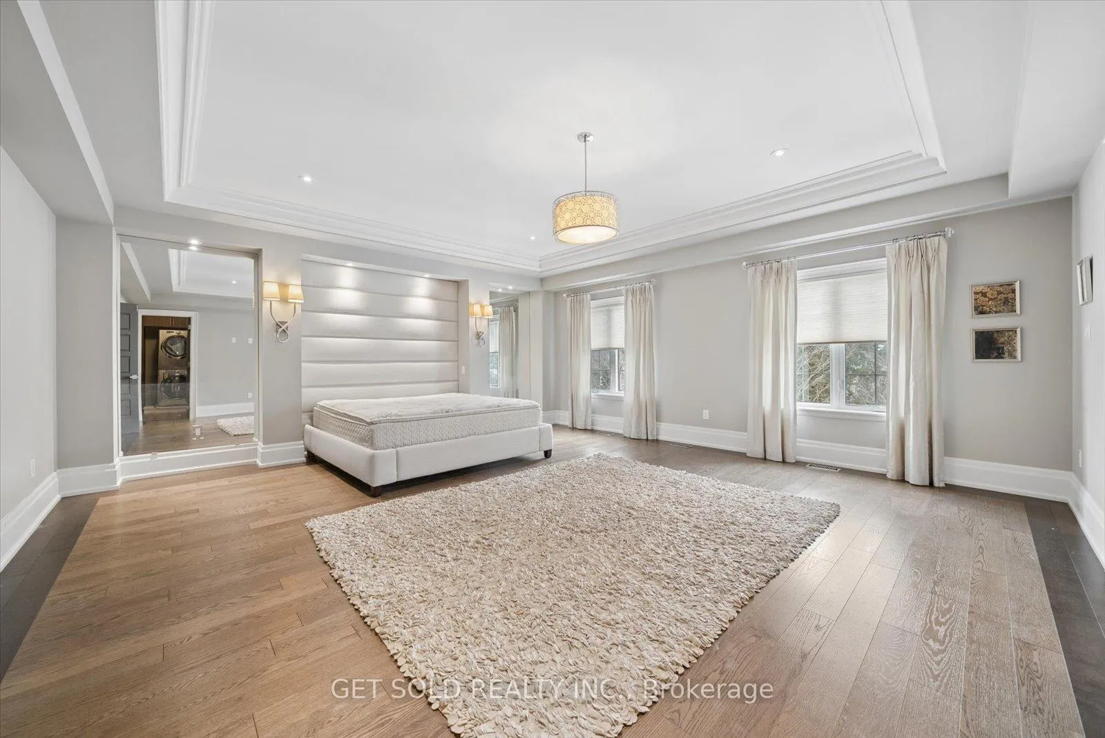 Photo 31 of 8 Thornhill Avenue, Vaughan, Uplands — HOMEH