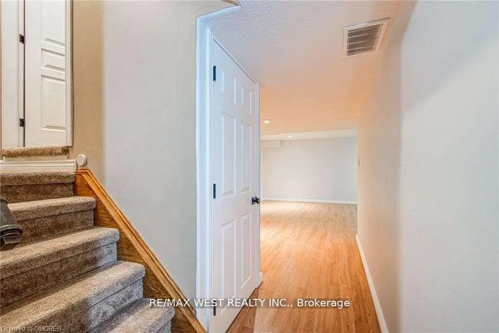 Photo 19 of 4475 Comfort Crescent, Lincoln, Beamsville — HOMEH