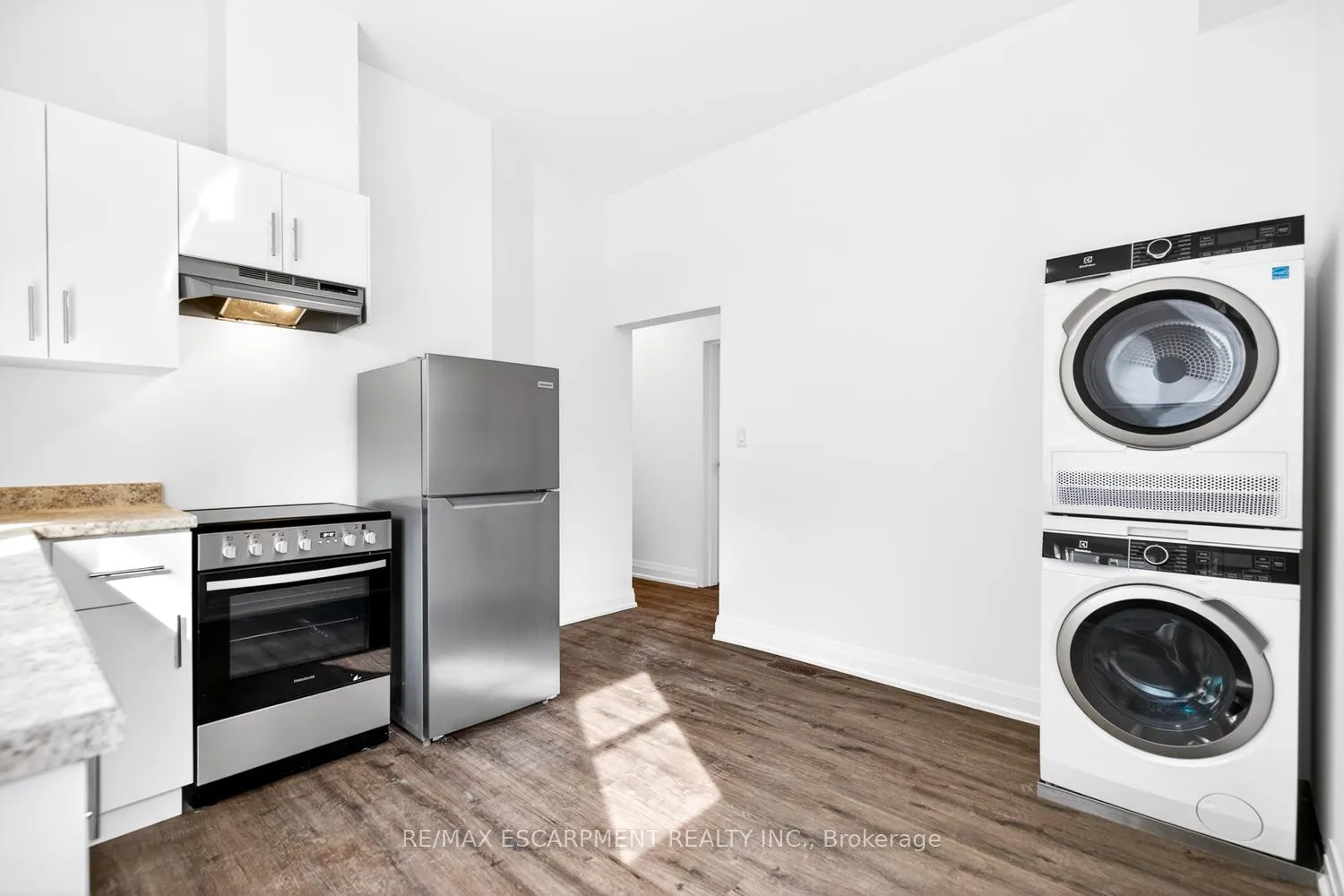 Photo 12 of Unit 1, 253 St Clair Boulevard, Hamilton, St. Clair — HOMEH