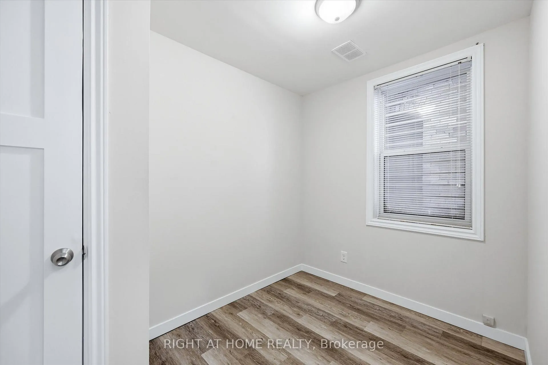 Photo 2 of Unit 1, 13 Westinghouse Avenue, Hamilton, Gibson — HOMEH