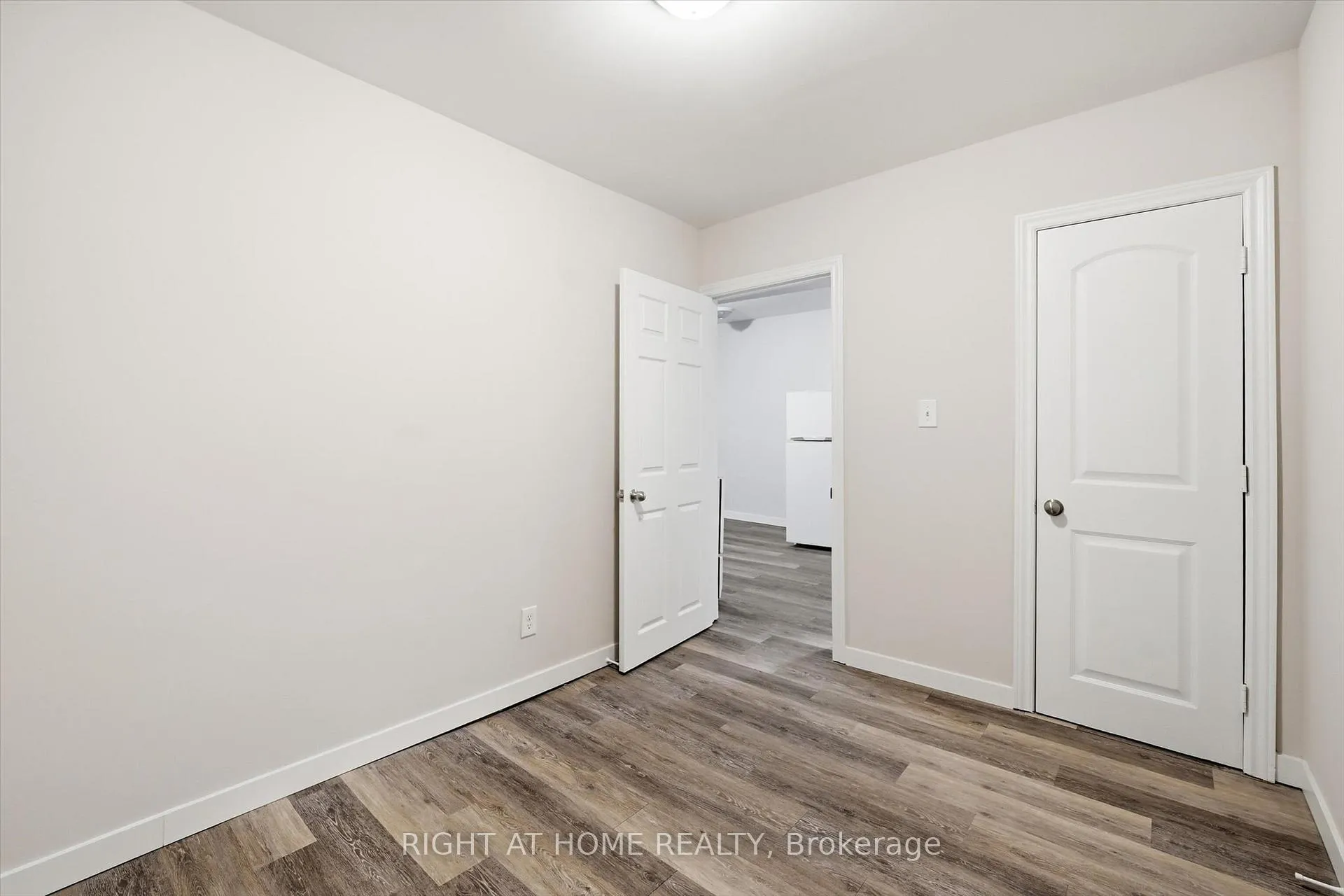 Photo 9 of Unit 1, 13 Westinghouse Avenue, Hamilton, Gibson — HOMEH