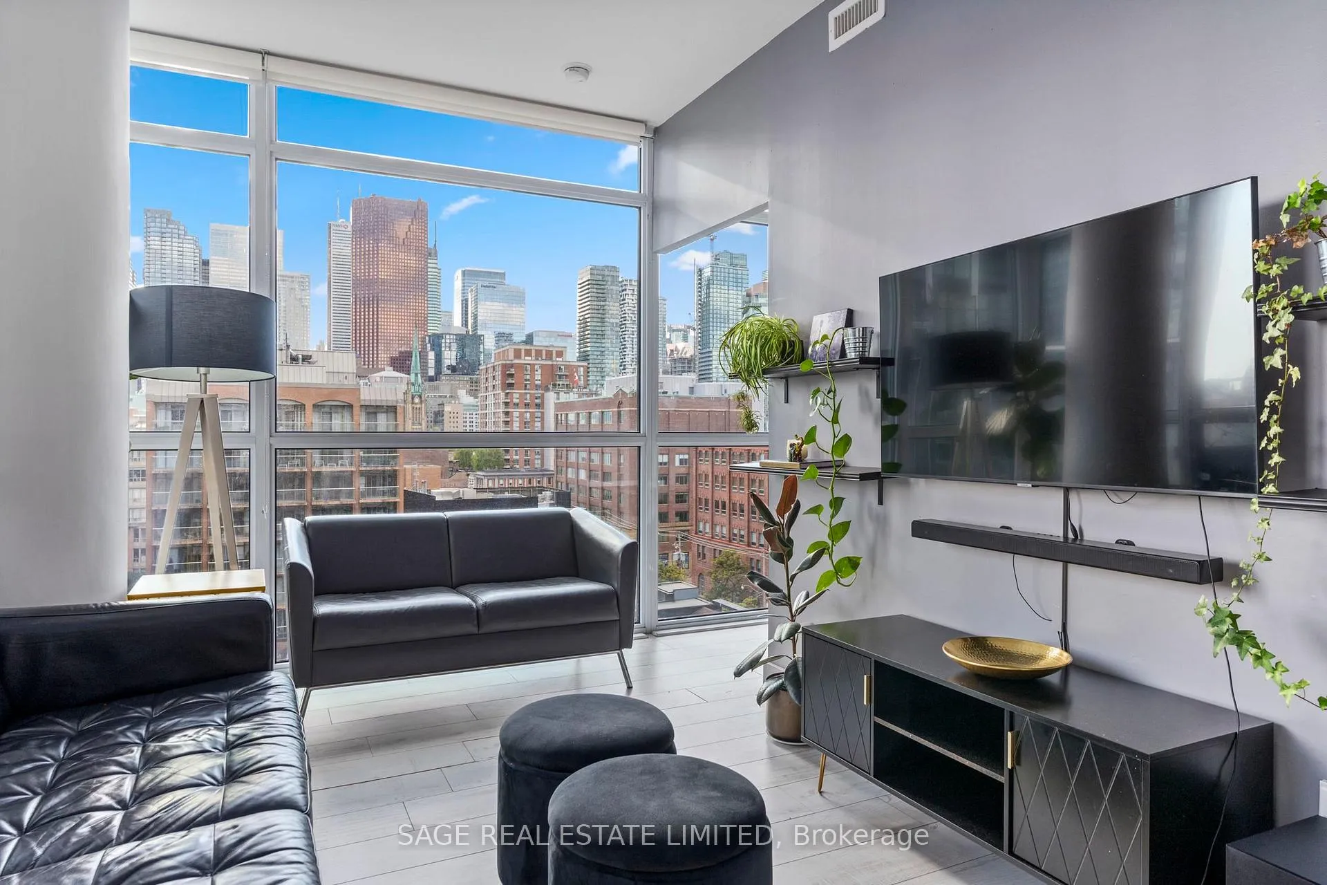 Photo 15 of Unit 903, 39 Sherbourne Street, Toronto, Moss Park — HOMEH