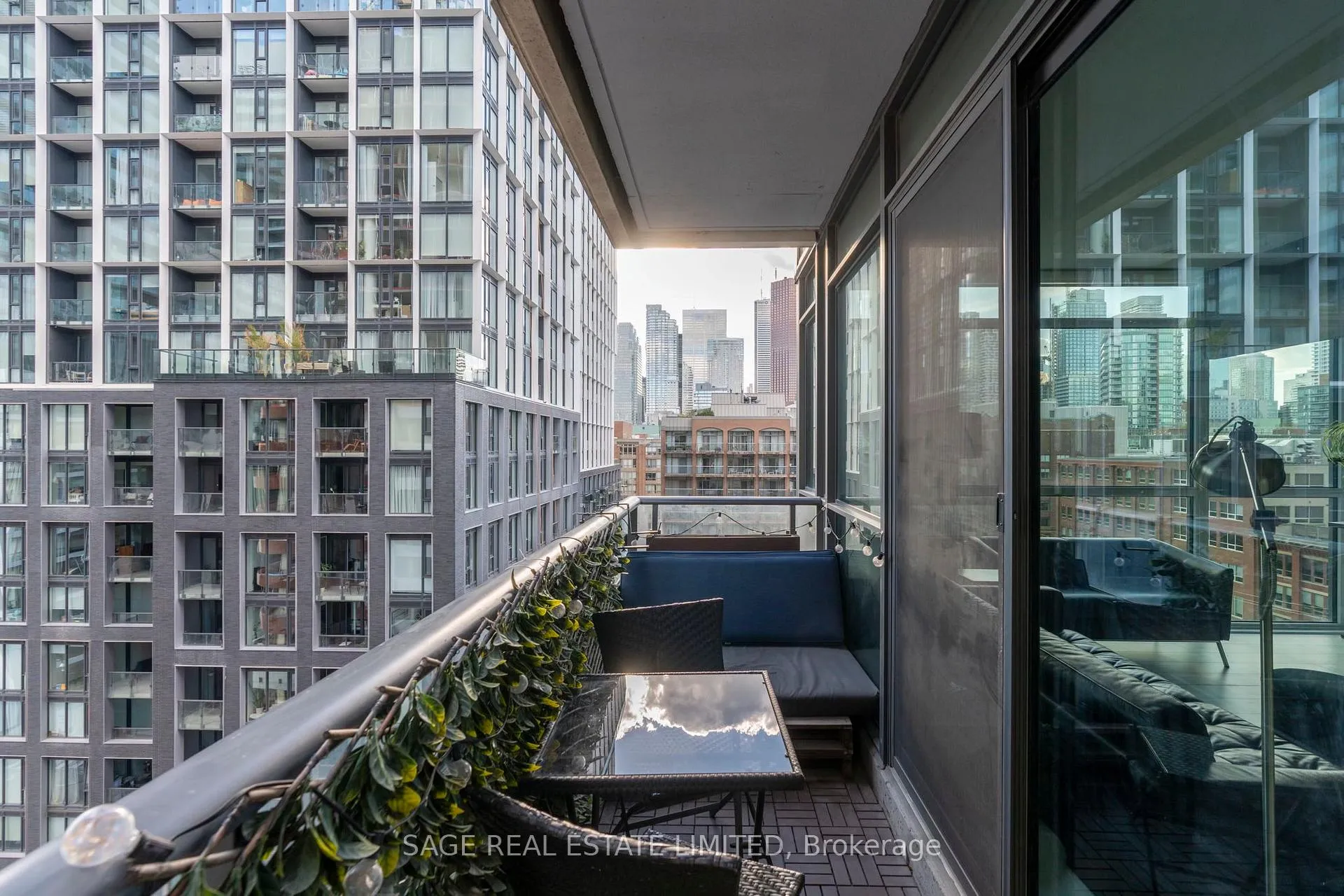 Photo 30 of Unit 903, 39 Sherbourne Street, Toronto, Moss Park — HOMEH