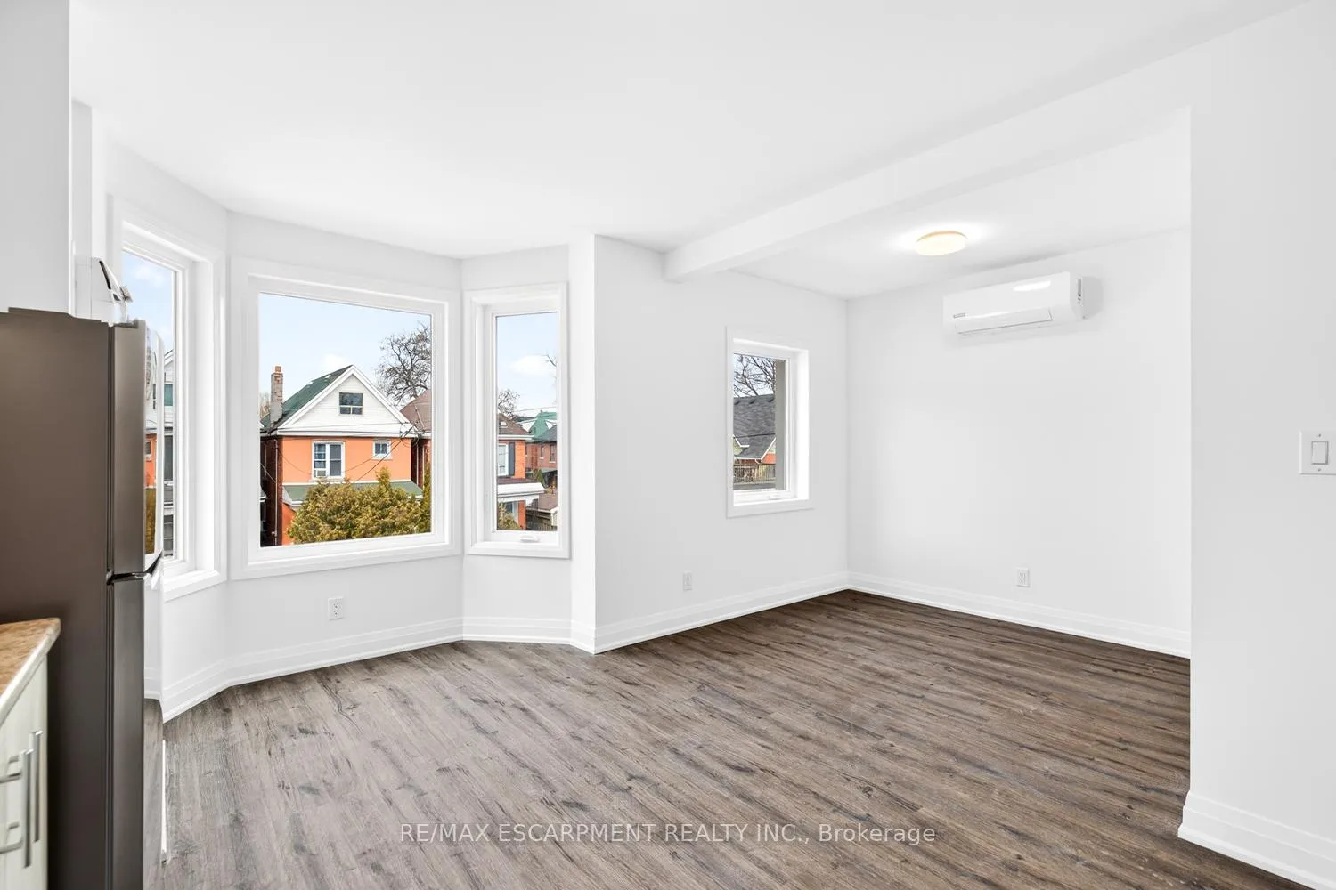 Photo 11 of Unit 2, 253 St Clair Boulevard, Hamilton, St. Clair — HOMEH