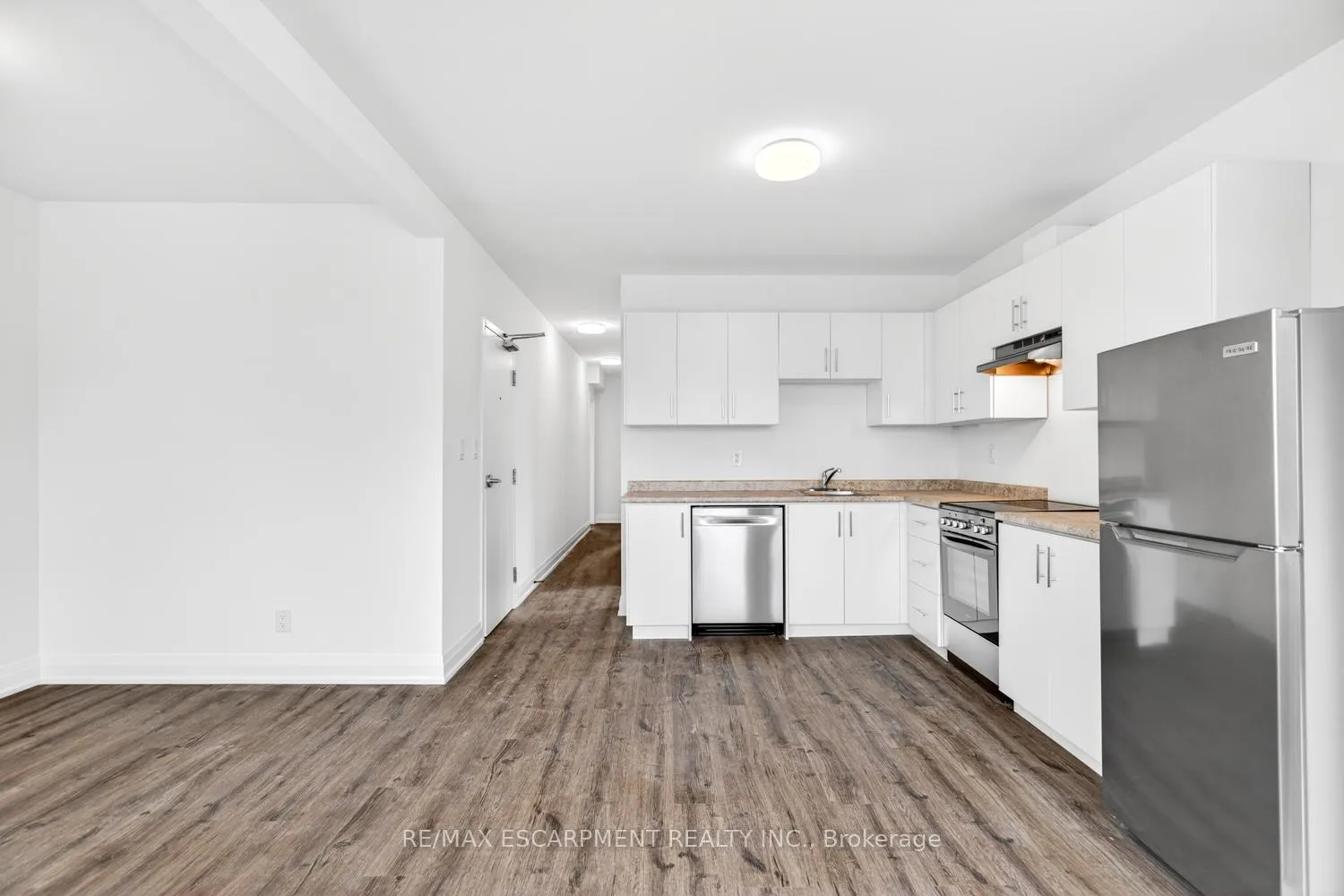 Photo 13 of Unit 2, 253 St Clair Boulevard, Hamilton, St. Clair — HOMEH