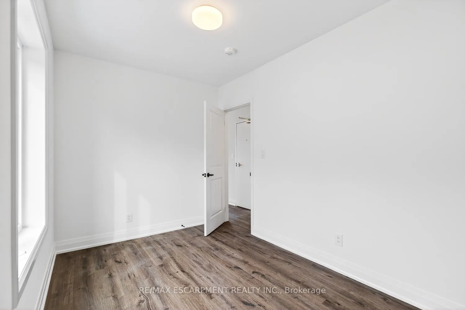 Photo 14 of Unit 2, 253 St Clair Boulevard, Hamilton, St. Clair — HOMEH