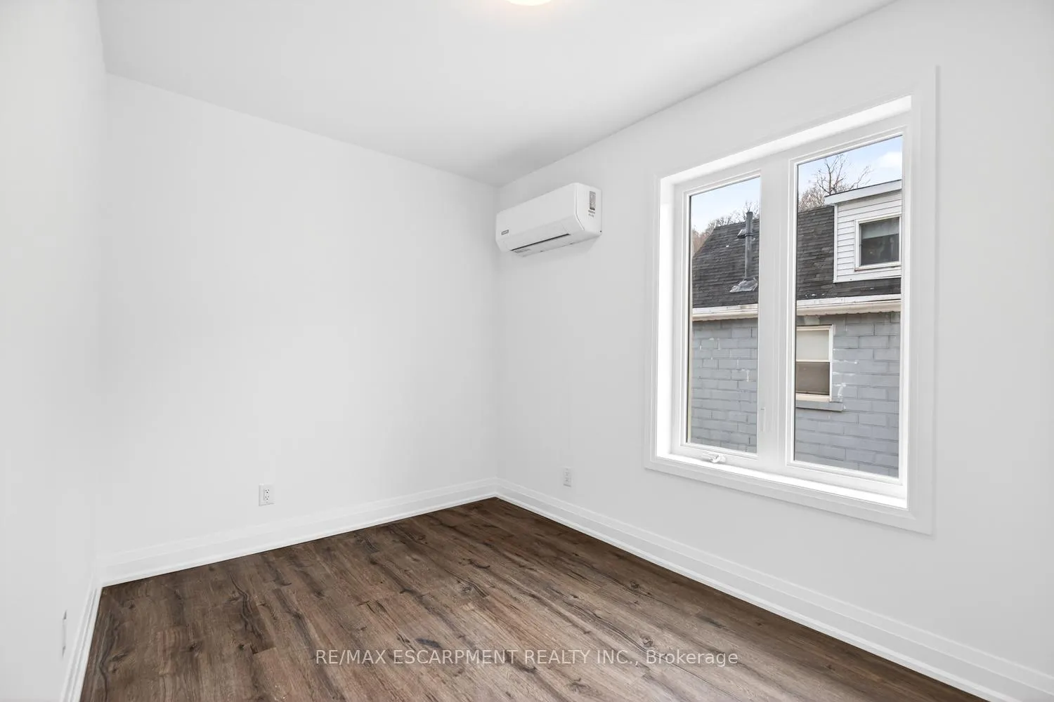 Photo 16 of Unit 2, 253 St Clair Boulevard, Hamilton, St. Clair — HOMEH
