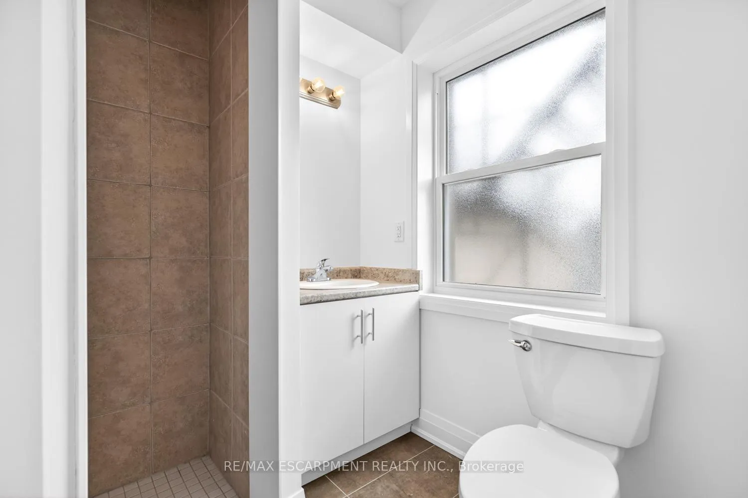 Photo 20 of Unit 2, 253 St Clair Boulevard, Hamilton, St. Clair — HOMEH