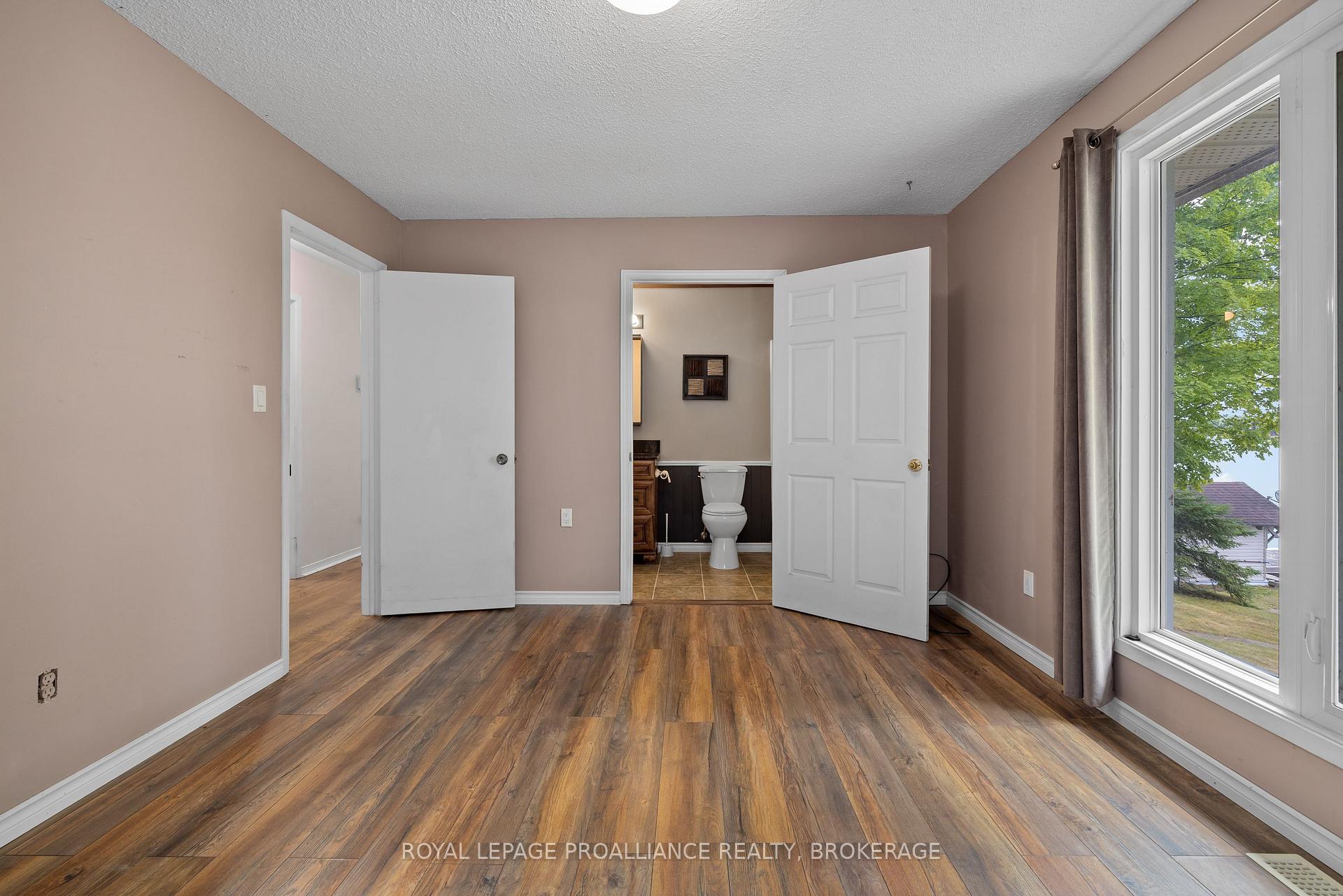 Photo 18 of 314 Nicholson Point Road, Loyalist, Lennox and Addington - South — HOMEH