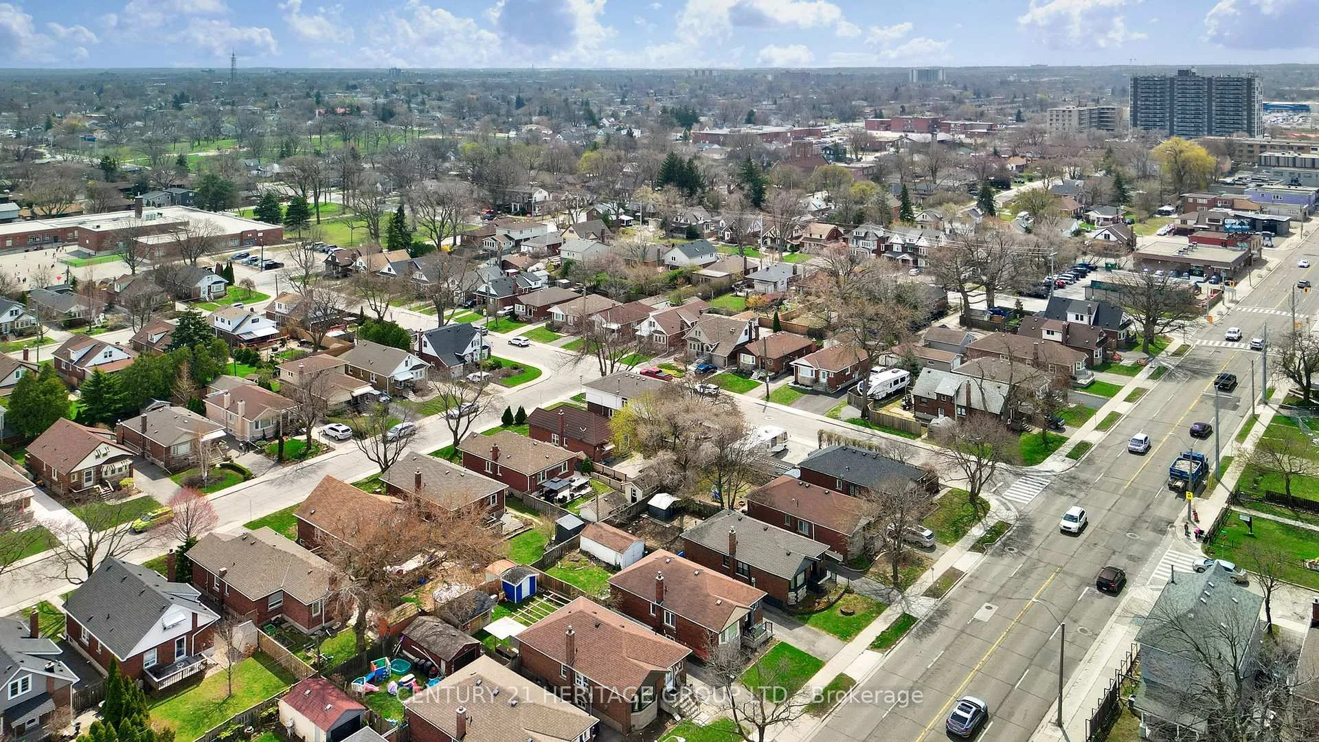 Photo 39 of 22 Churchill Avenue, Hamilton, Centremount — HOMEH