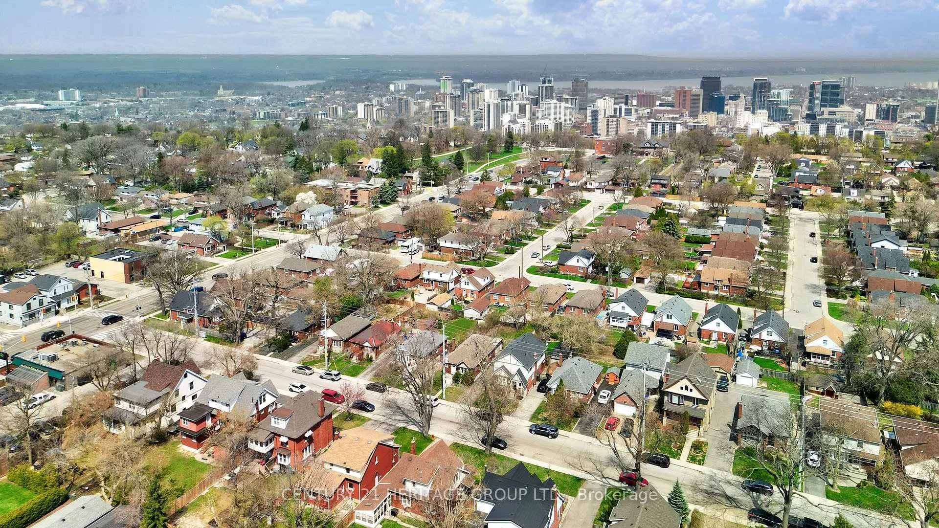 Photo 41 of 22 Churchill Avenue, Hamilton, Centremount — HOMEH