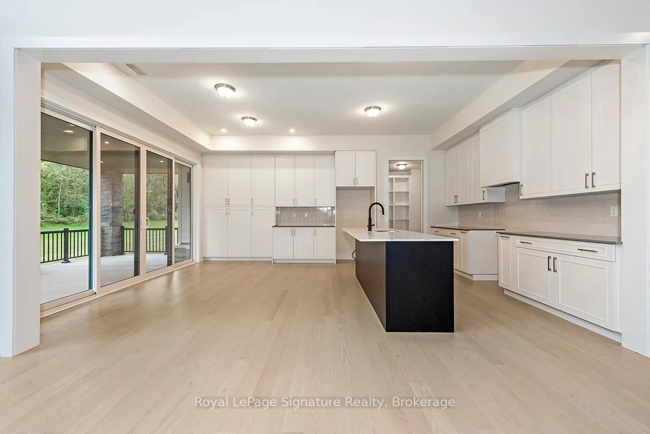 Photo 11 of 126 Dorothy Drive, Blue Mountains — HOMEH