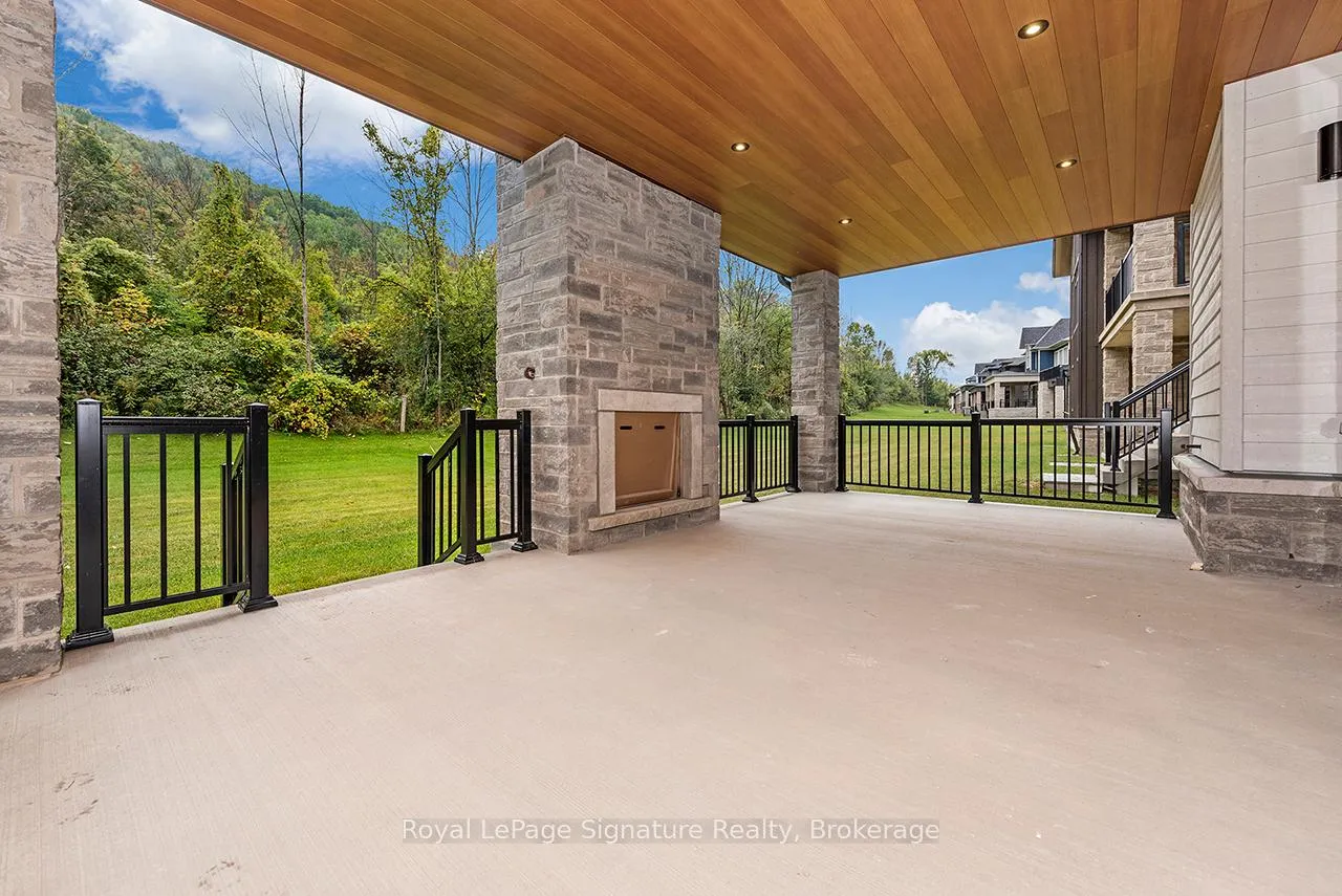 Photo 17 of 126 Dorothy Drive, Blue Mountains — HOMEH