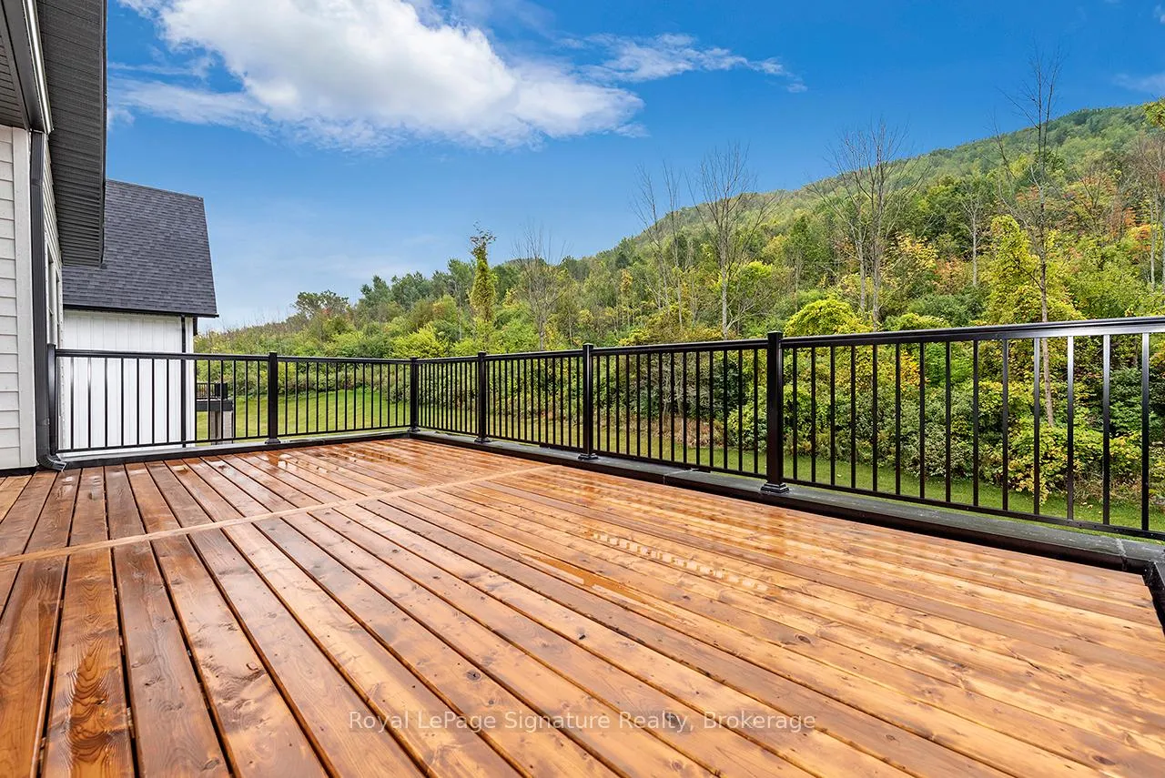 Photo 31 of 126 Dorothy Drive, Blue Mountains — HOMEH