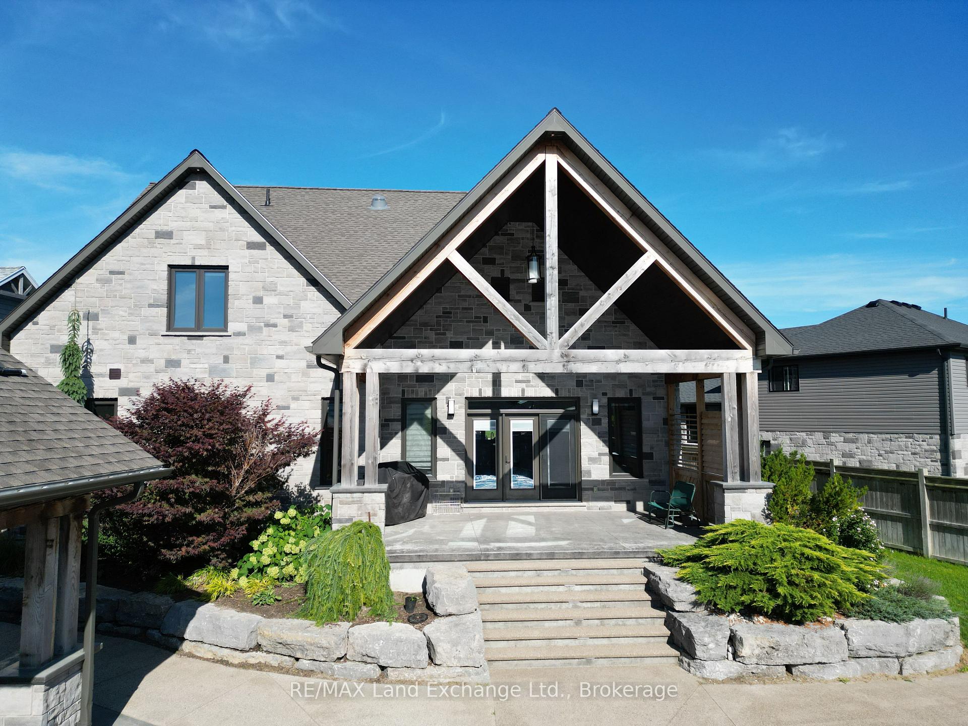 Photo 3 of 24 Lakefield Drive, Kincardine — HOMEH