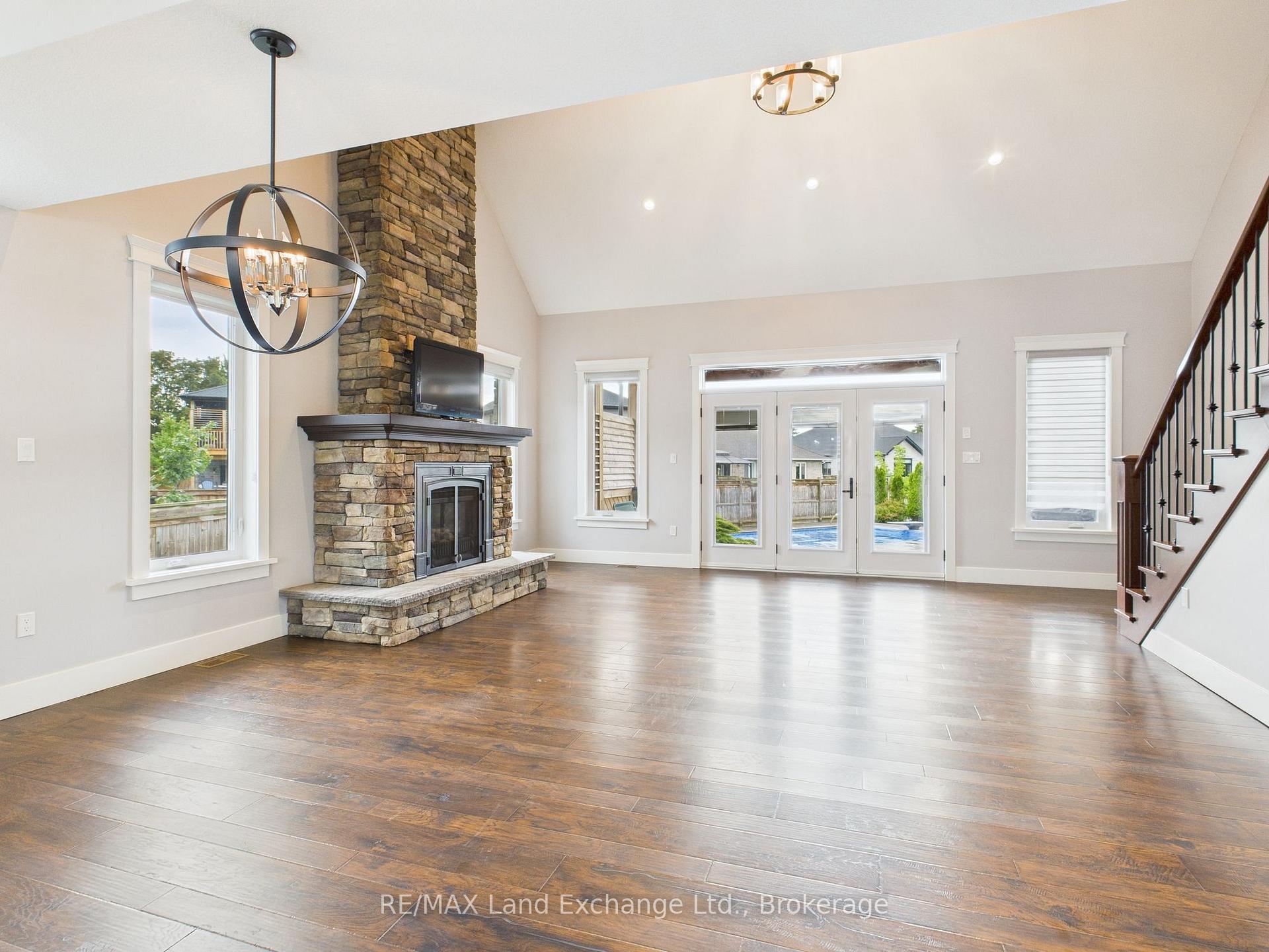 Photo 10 of 24 Lakefield Drive, Kincardine — HOMEH