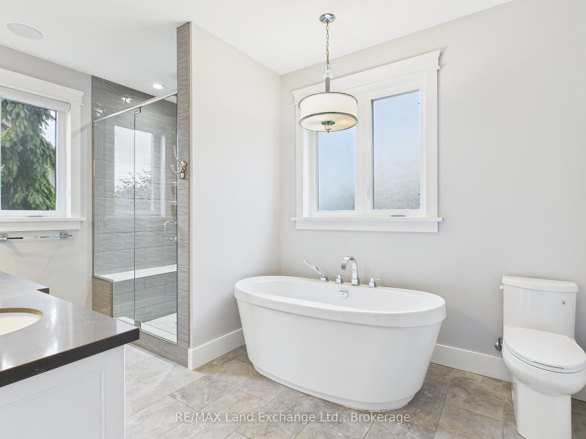 Photo 14 of 24 Lakefield Drive, Kincardine — HOMEH