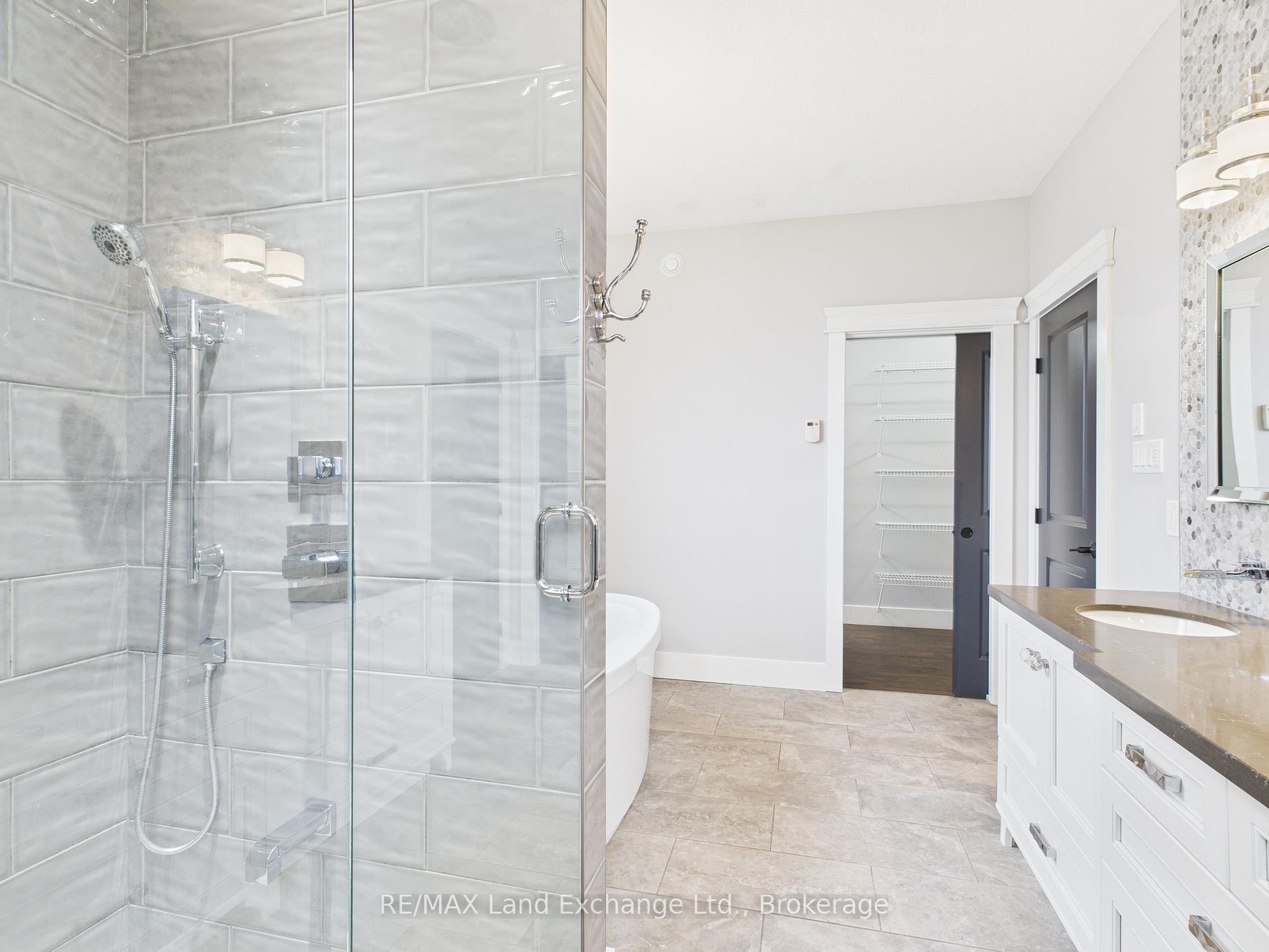 Photo 16 of 24 Lakefield Drive, Kincardine — HOMEH