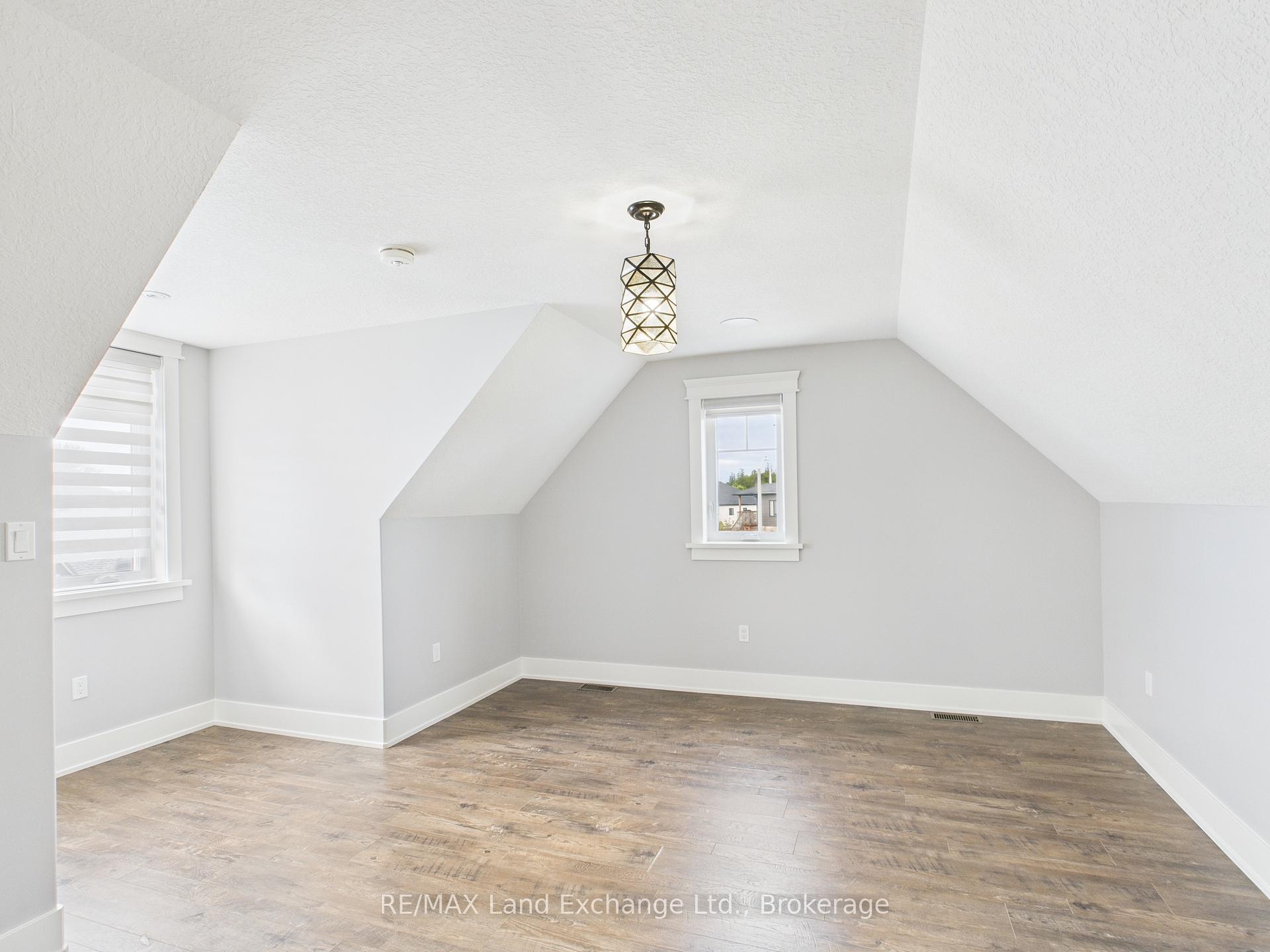 Photo 23 of 24 Lakefield Drive, Kincardine — HOMEH