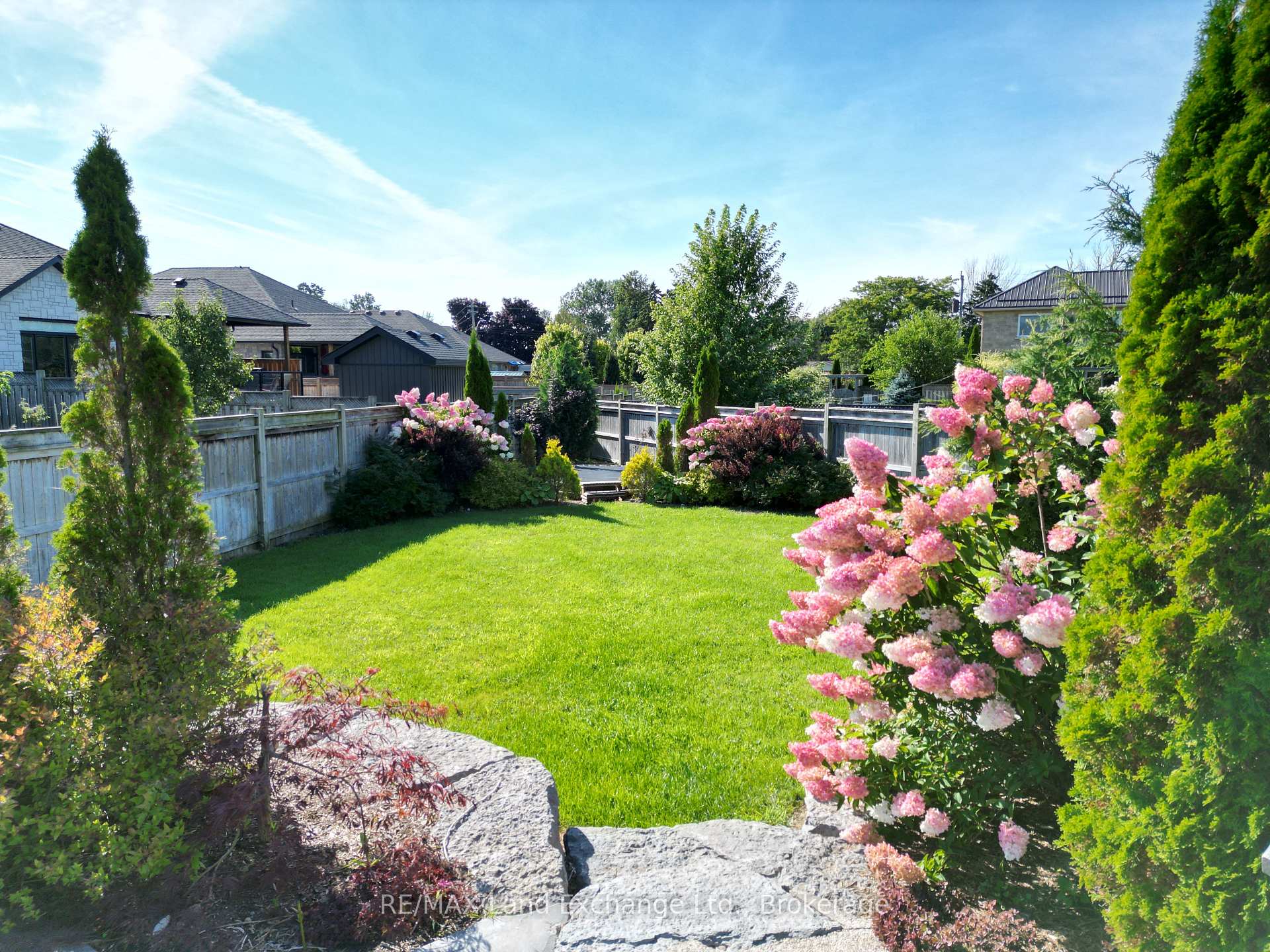Photo 46 of 24 Lakefield Drive, Kincardine — HOMEH