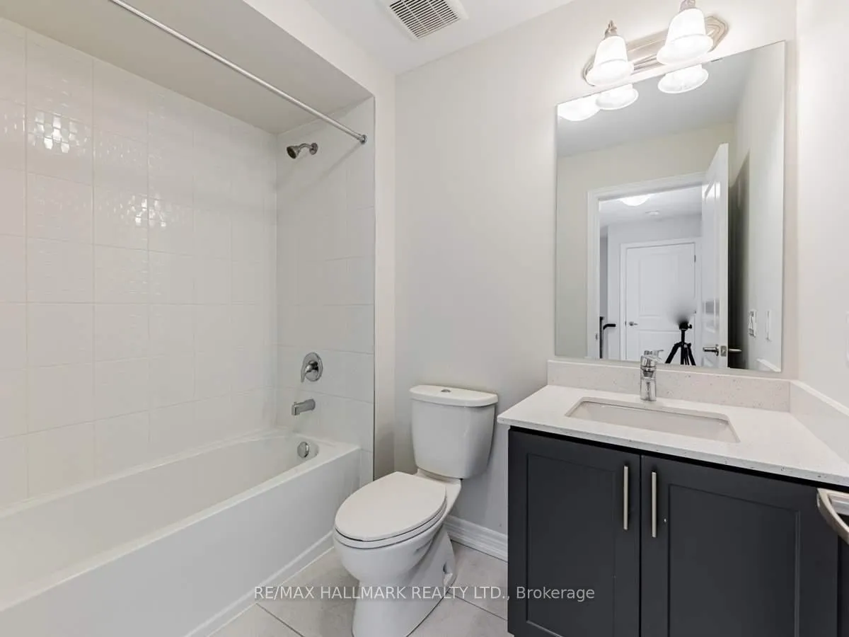 Photo 25 of 43 Gillivary Drive, Whitby, Rural Whitby — HOMEH