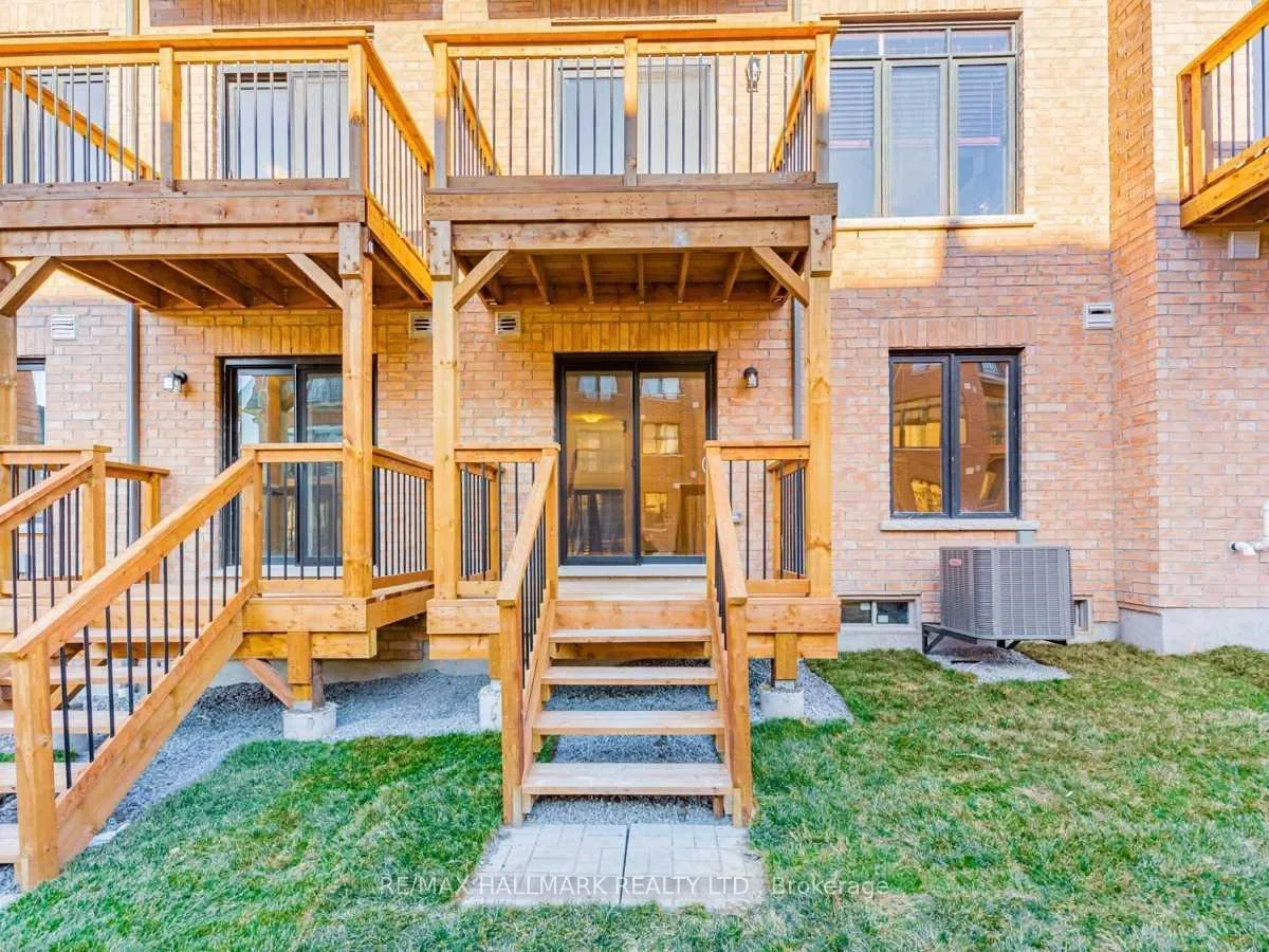 Photo 32 of 43 Gillivary Drive, Whitby, Rural Whitby — HOMEH
