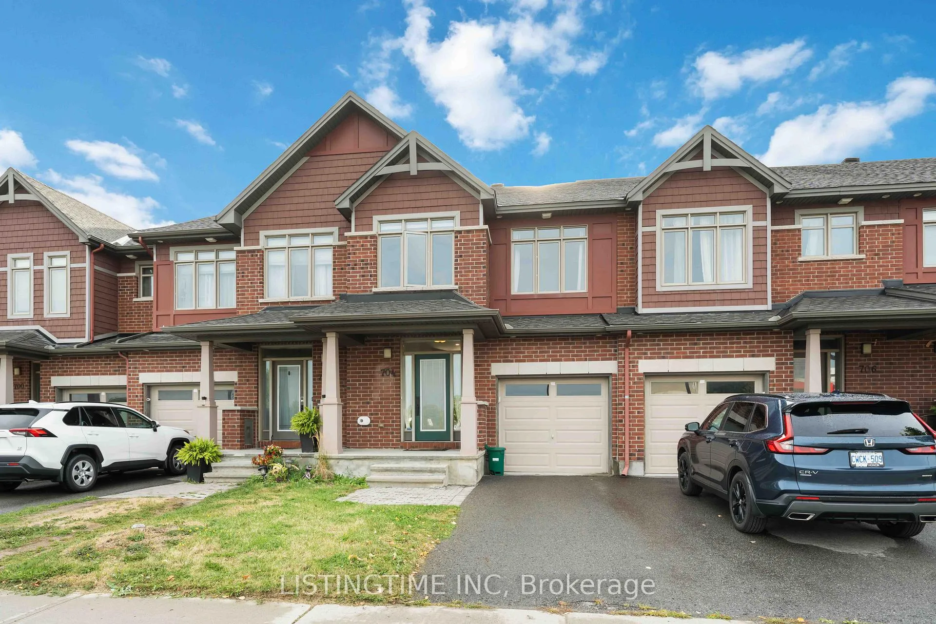 Front of 704 Brian Good Avenue