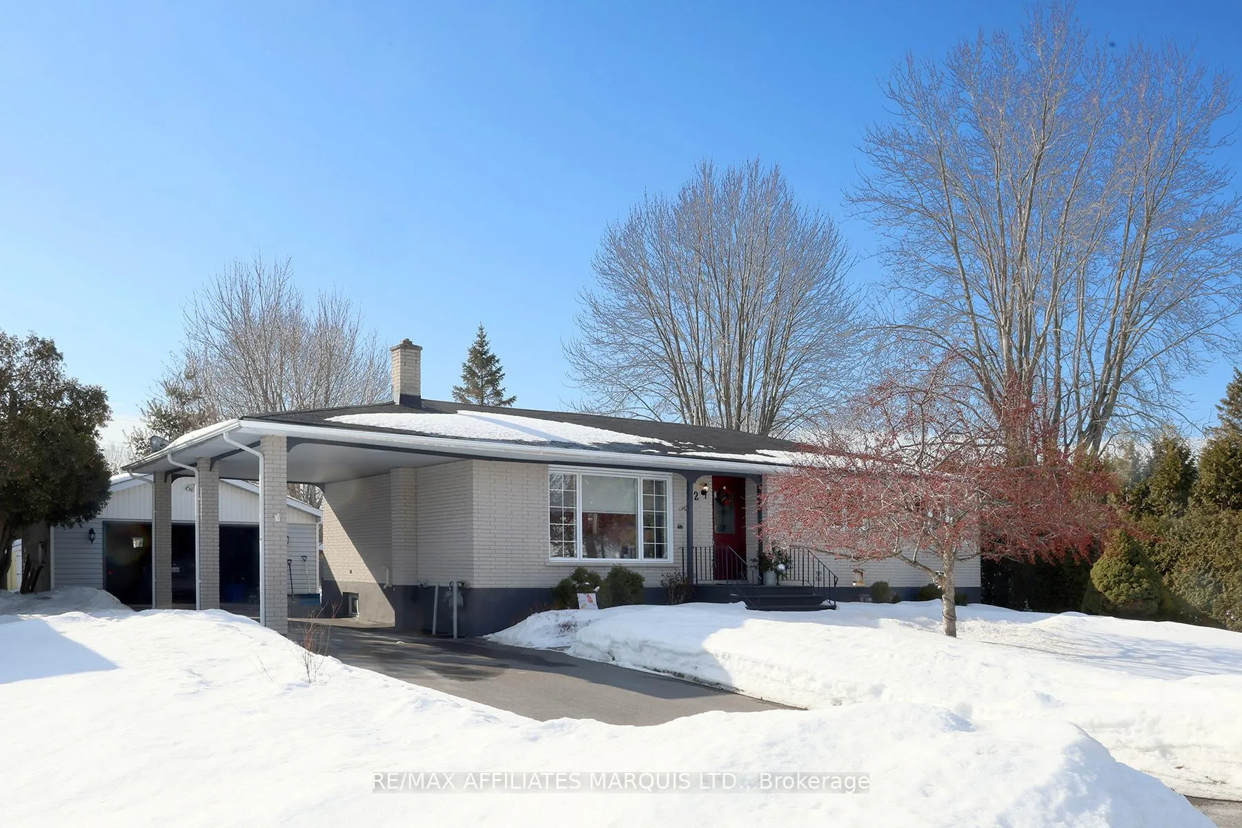 Photo 2 of 22 Pine Street, South Stormont, Ingleside — HOMEH