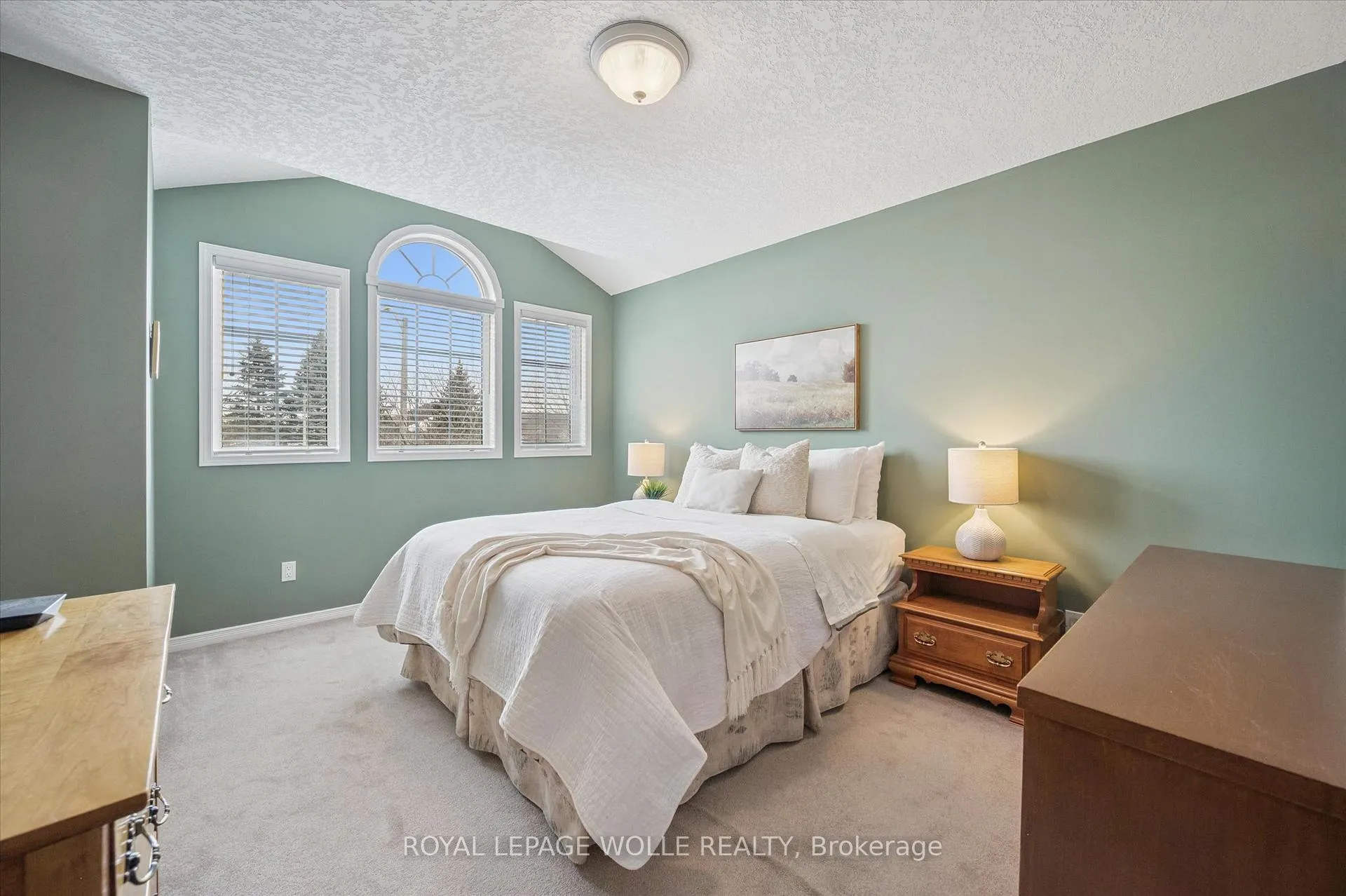 Photo 21 of 656 Inglis Falls Place, Waterloo — HOMEH
