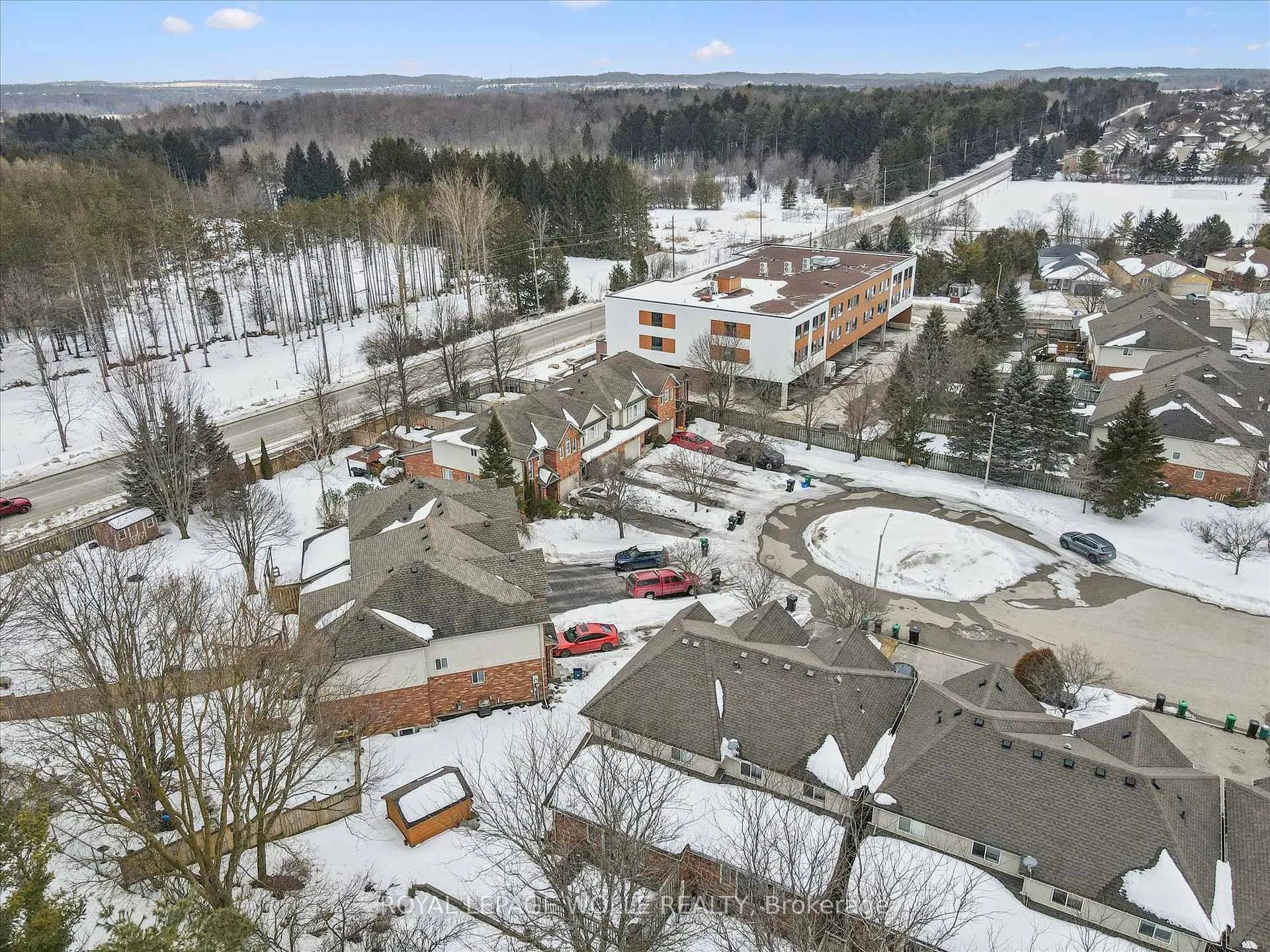 Photo 39 of 656 Inglis Falls Place, Waterloo — HOMEH