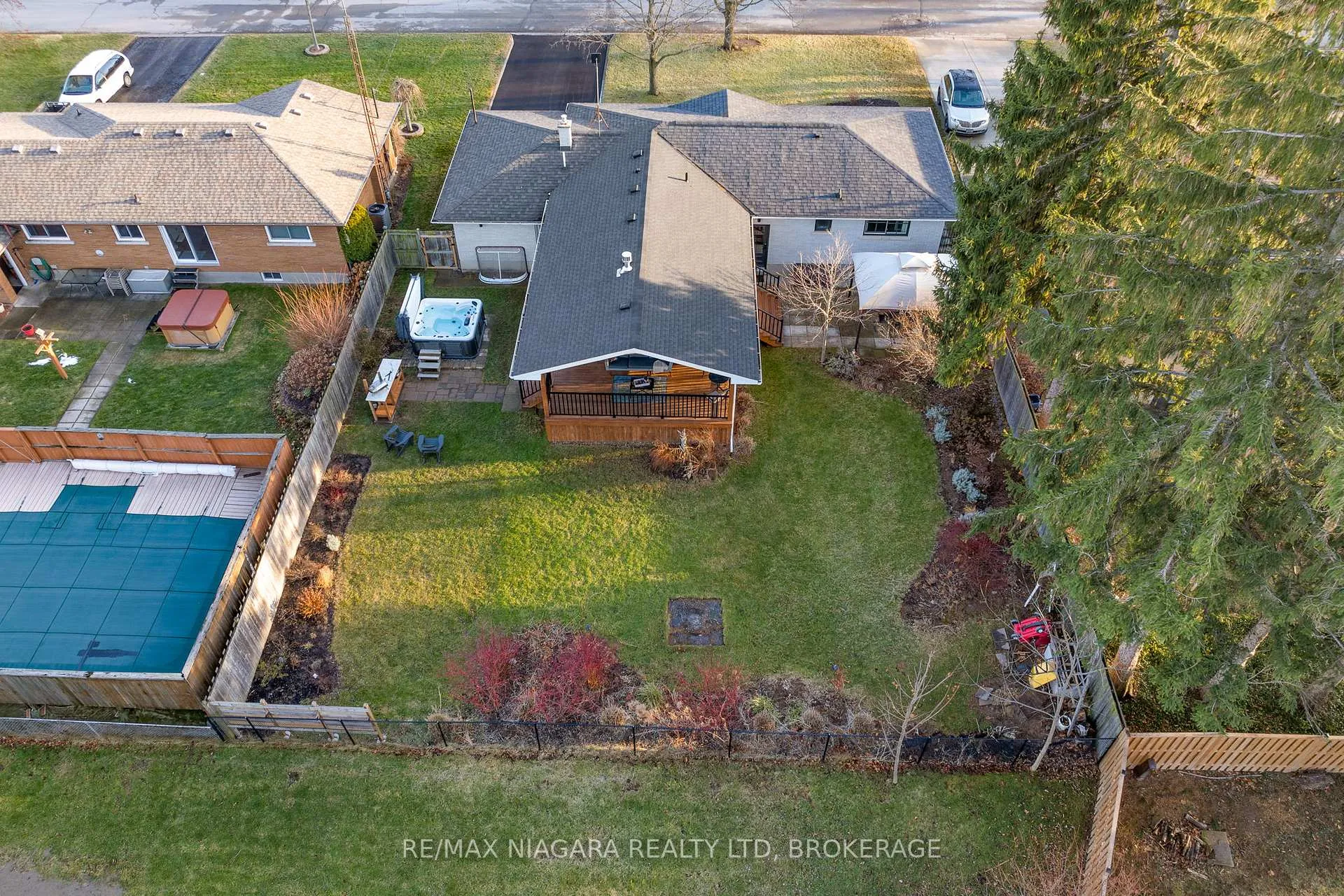 Photo 42 of 7 King's Grant Road, St. Catharines, Lakeshore — HOMEH