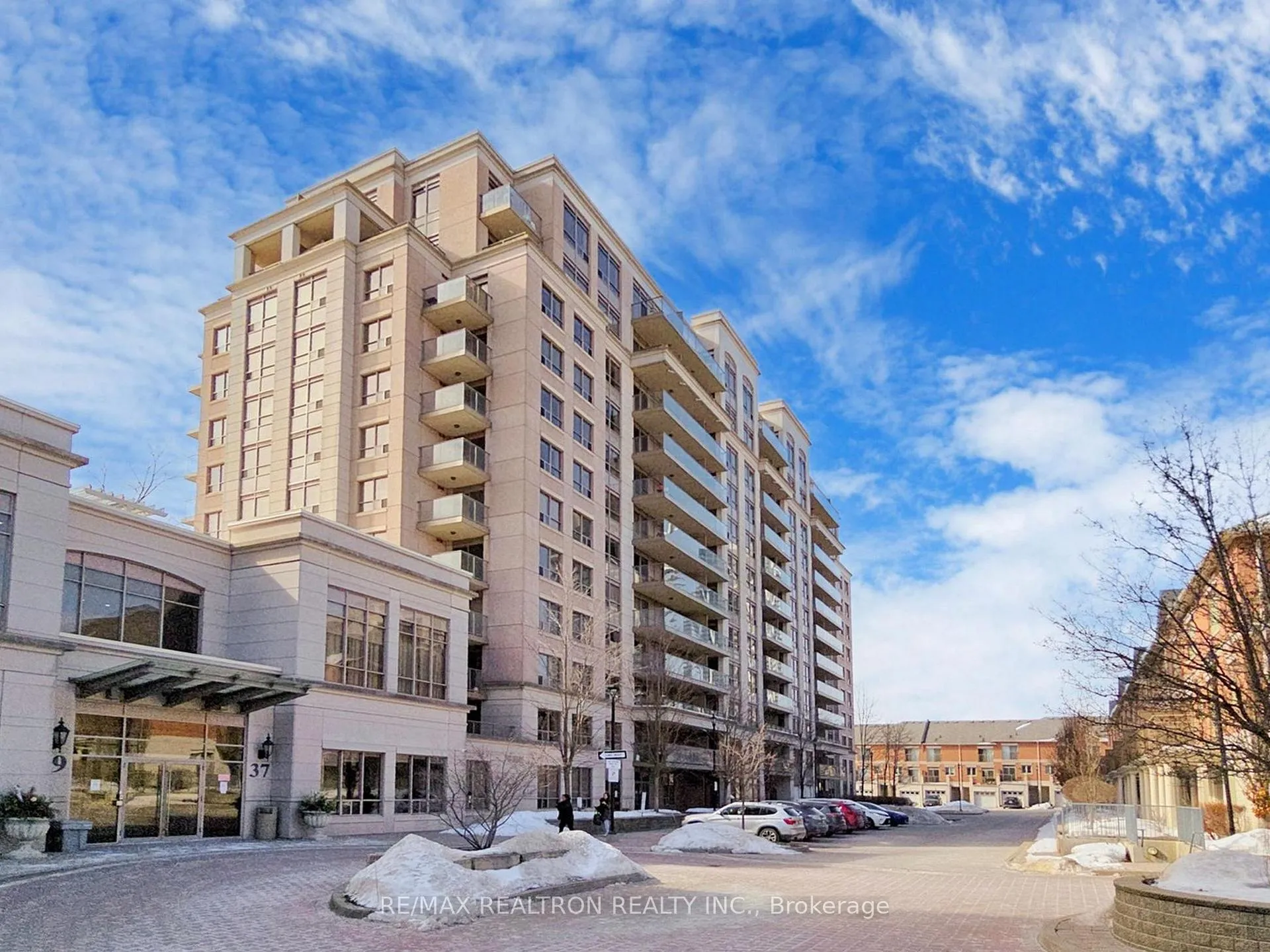 Photo 2 of Unit UPH11, 37 Galleria Parkway, Markham, Commerce Valley — HOMEH