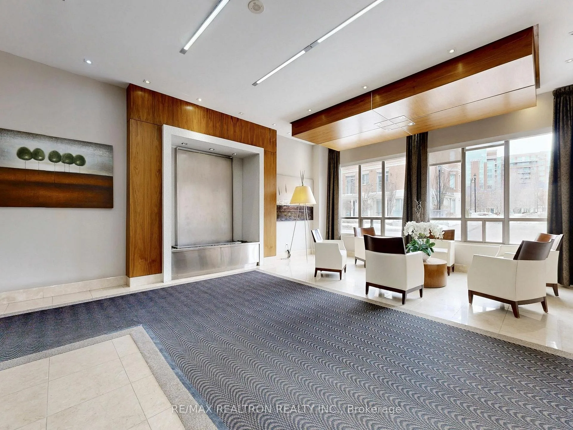 Photo 5 of Unit UPH11, 37 Galleria Parkway, Markham, Commerce Valley — HOMEH