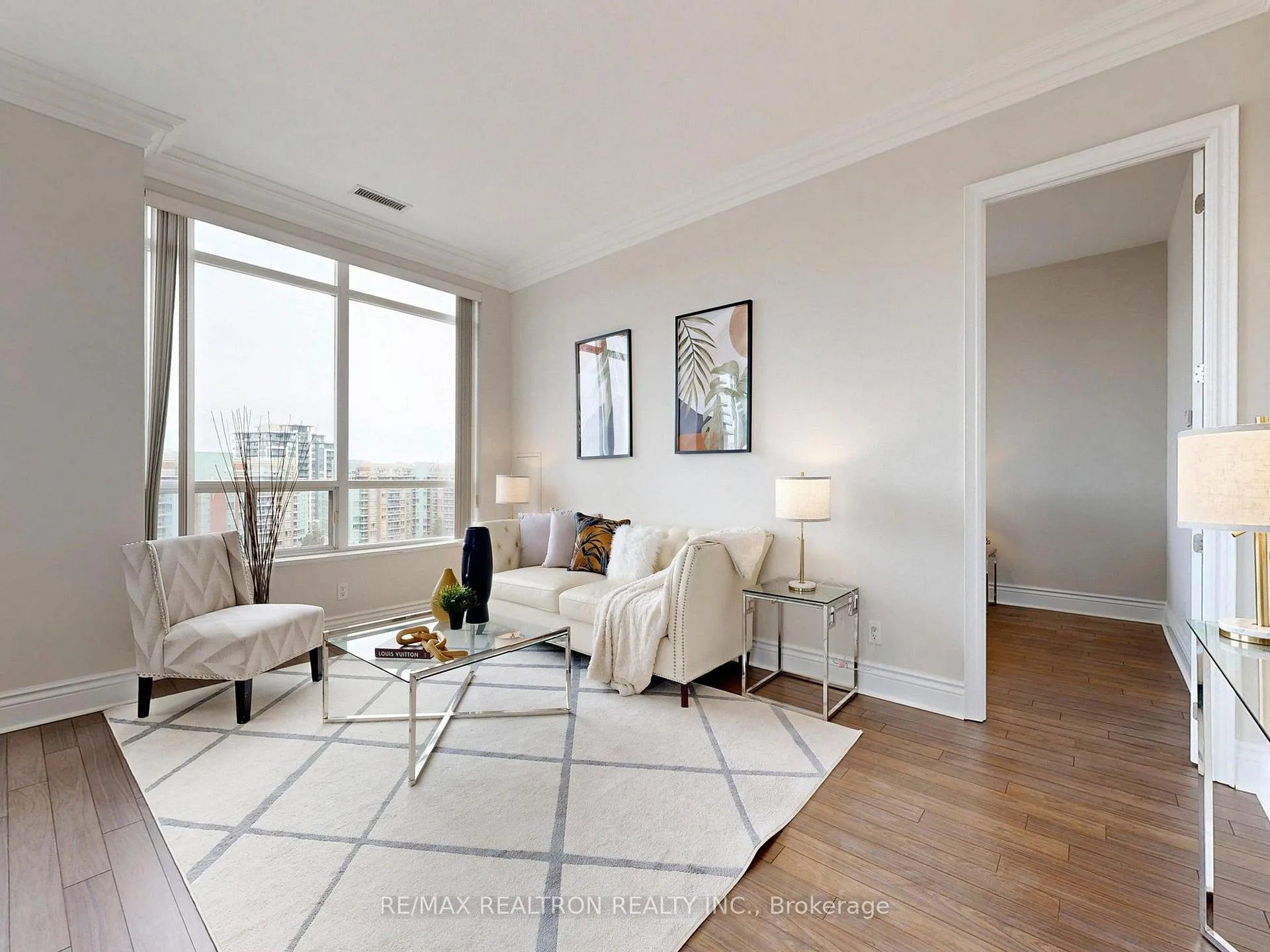 Photo 9 of Unit UPH11, 37 Galleria Parkway, Markham, Commerce Valley — HOMEH