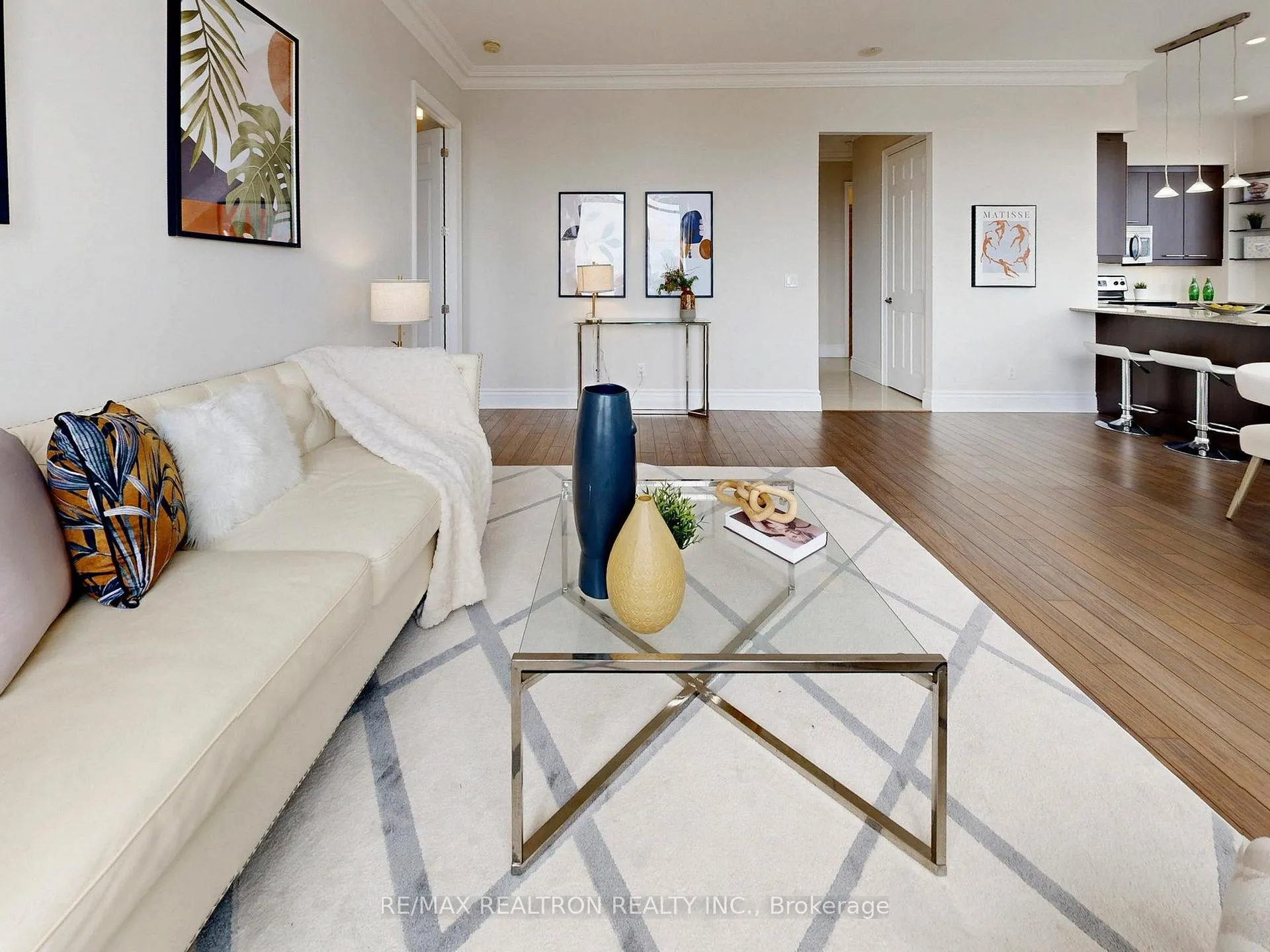 Photo 13 of Unit UPH11, 37 Galleria Parkway, Markham, Commerce Valley — HOMEH