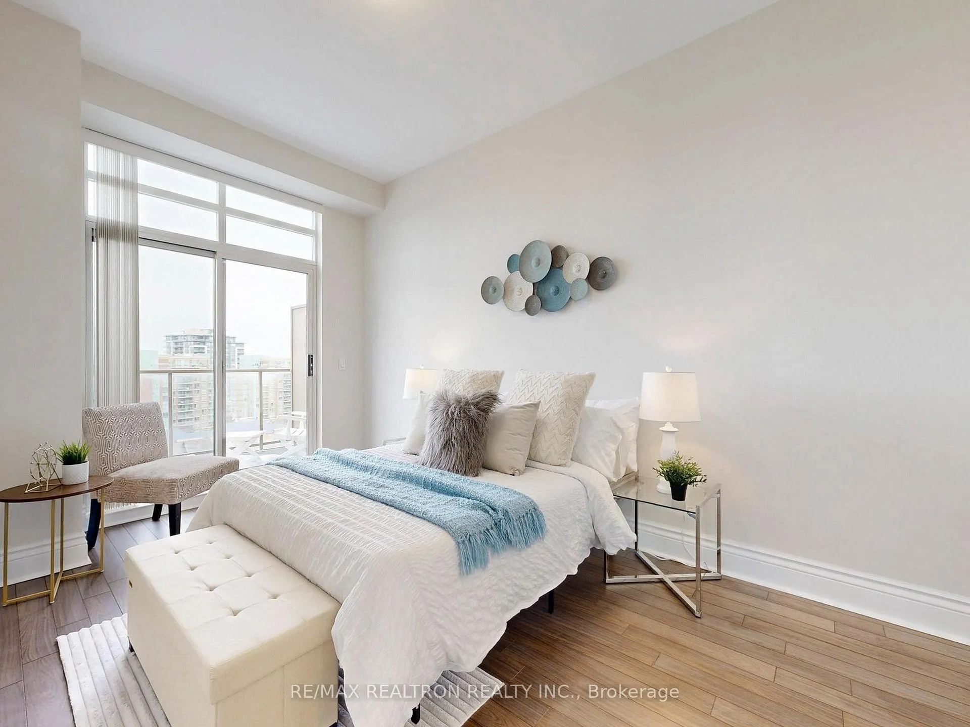 Photo 21 of Unit UPH11, 37 Galleria Parkway, Markham, Commerce Valley — HOMEH