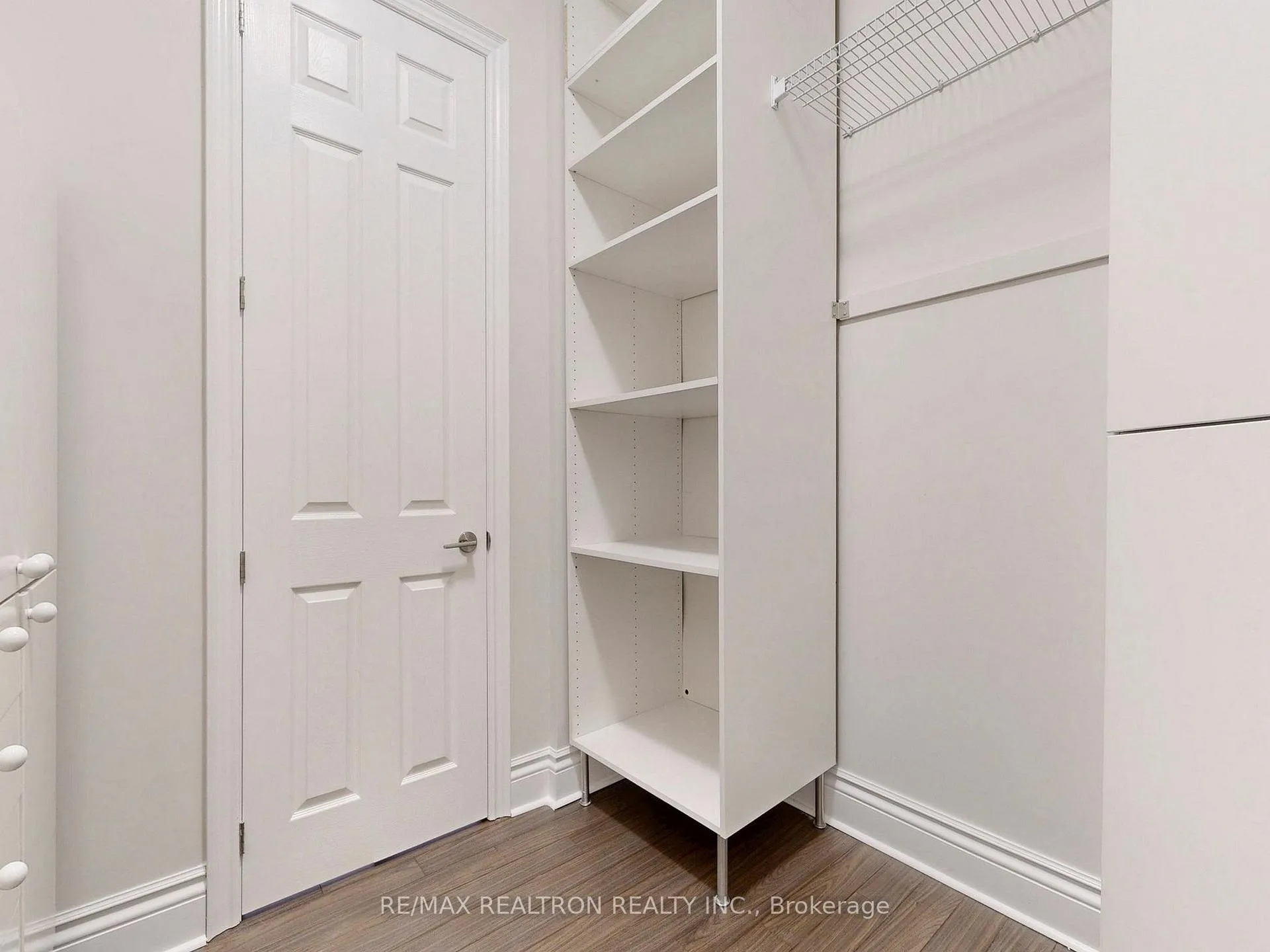 Photo 24 of Unit UPH11, 37 Galleria Parkway, Markham, Commerce Valley — HOMEH