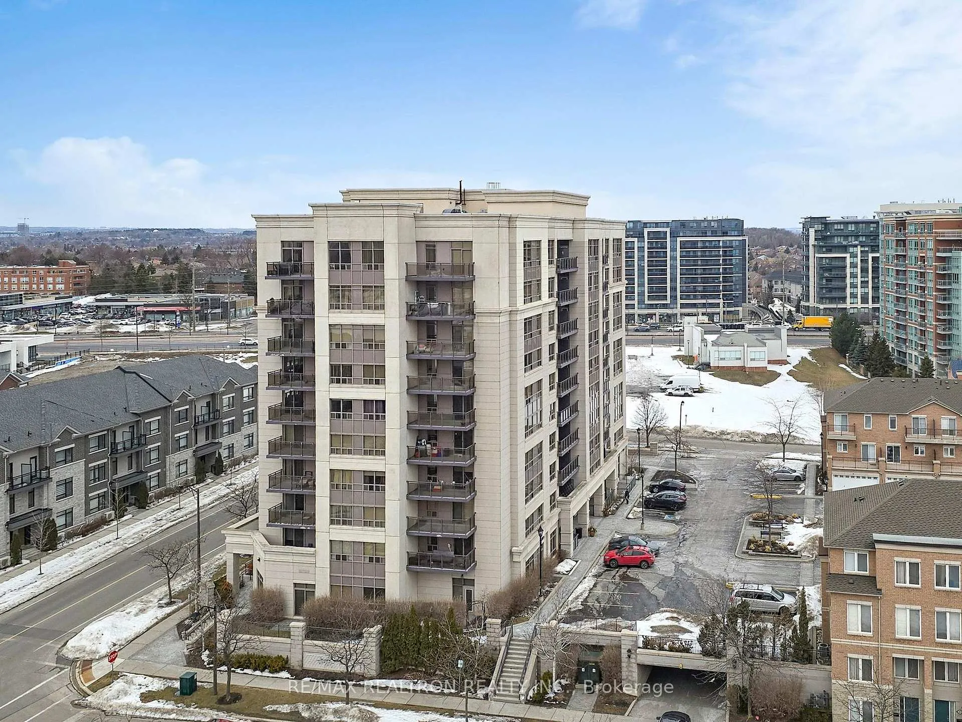 Photo 37 of Unit UPH11, 37 Galleria Parkway, Markham, Commerce Valley — HOMEH