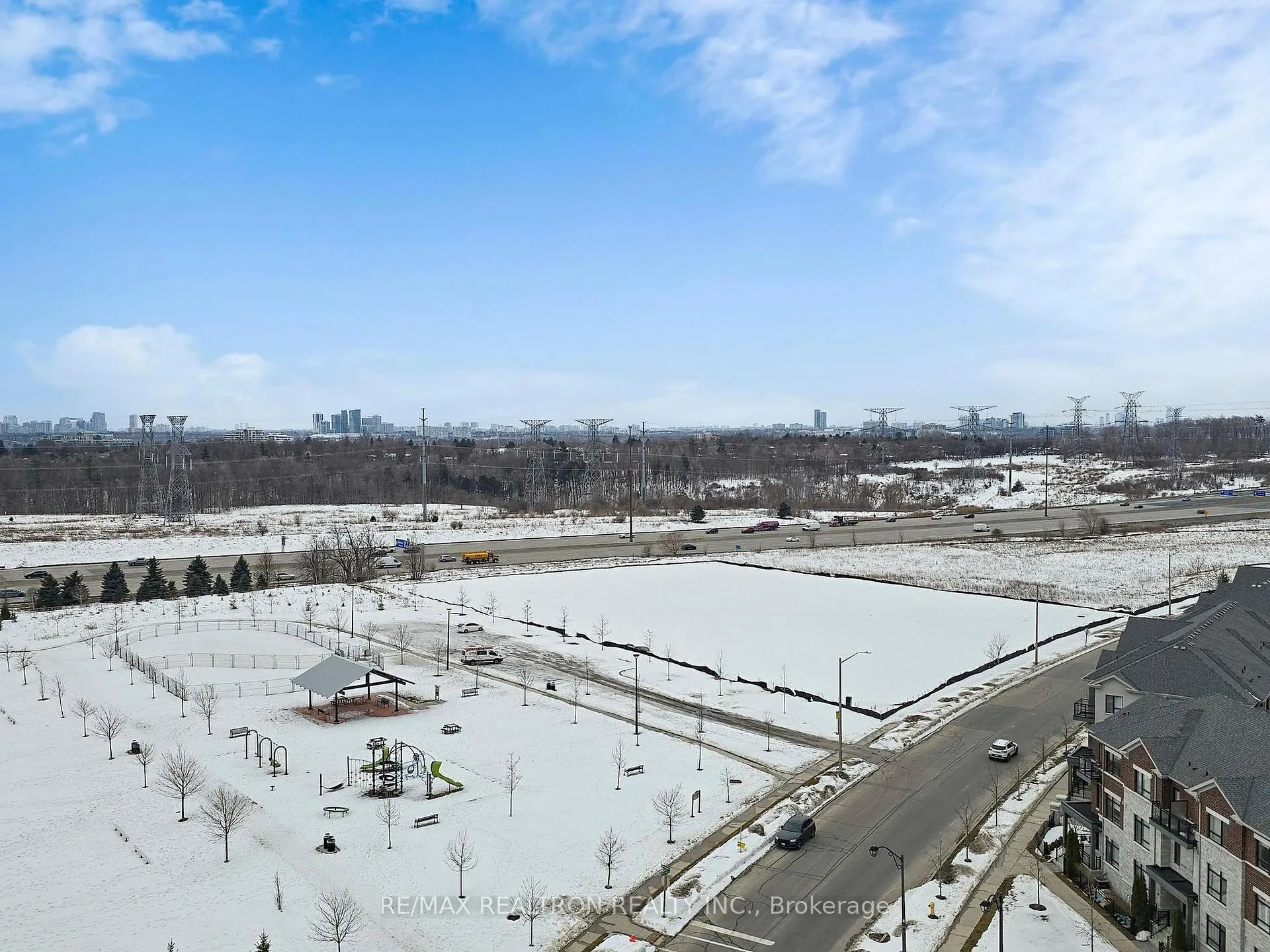 Photo 38 of Unit UPH11, 37 Galleria Parkway, Markham, Commerce Valley — HOMEH